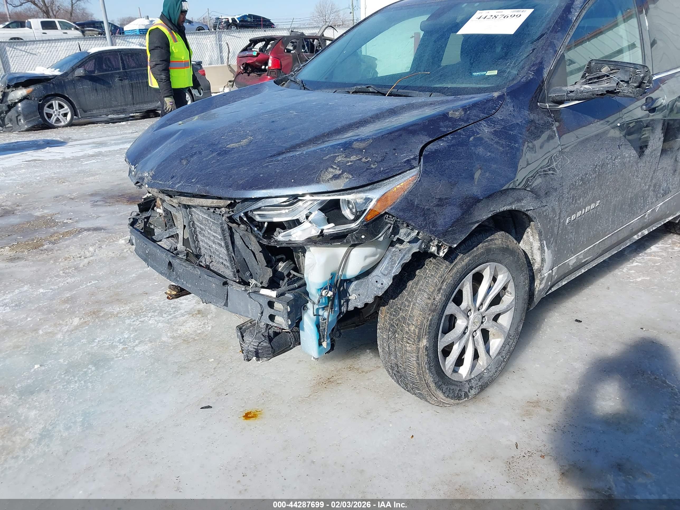 CHEVROLET EQUINOX image 6