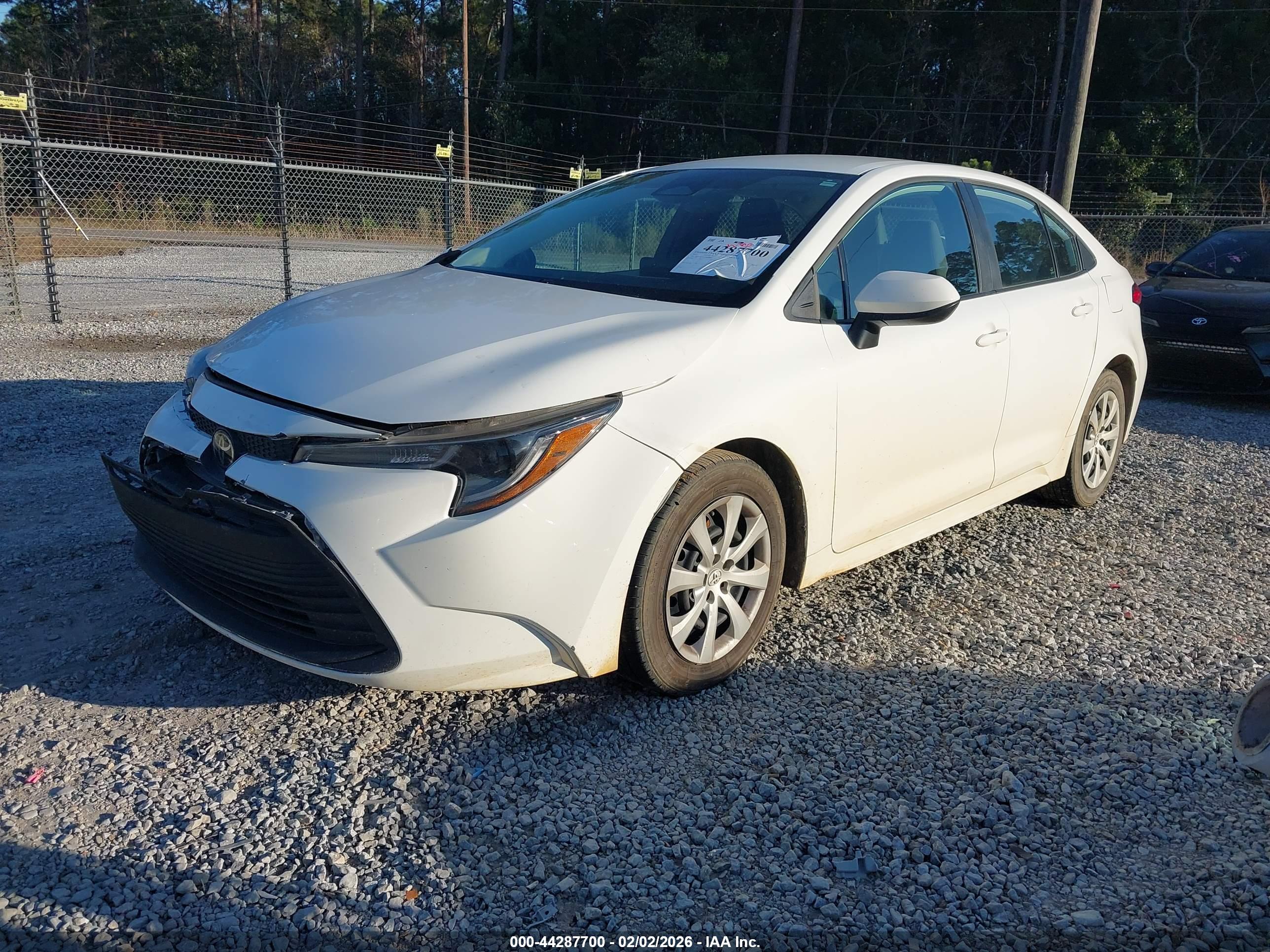TOYOTA COROLLA image 2