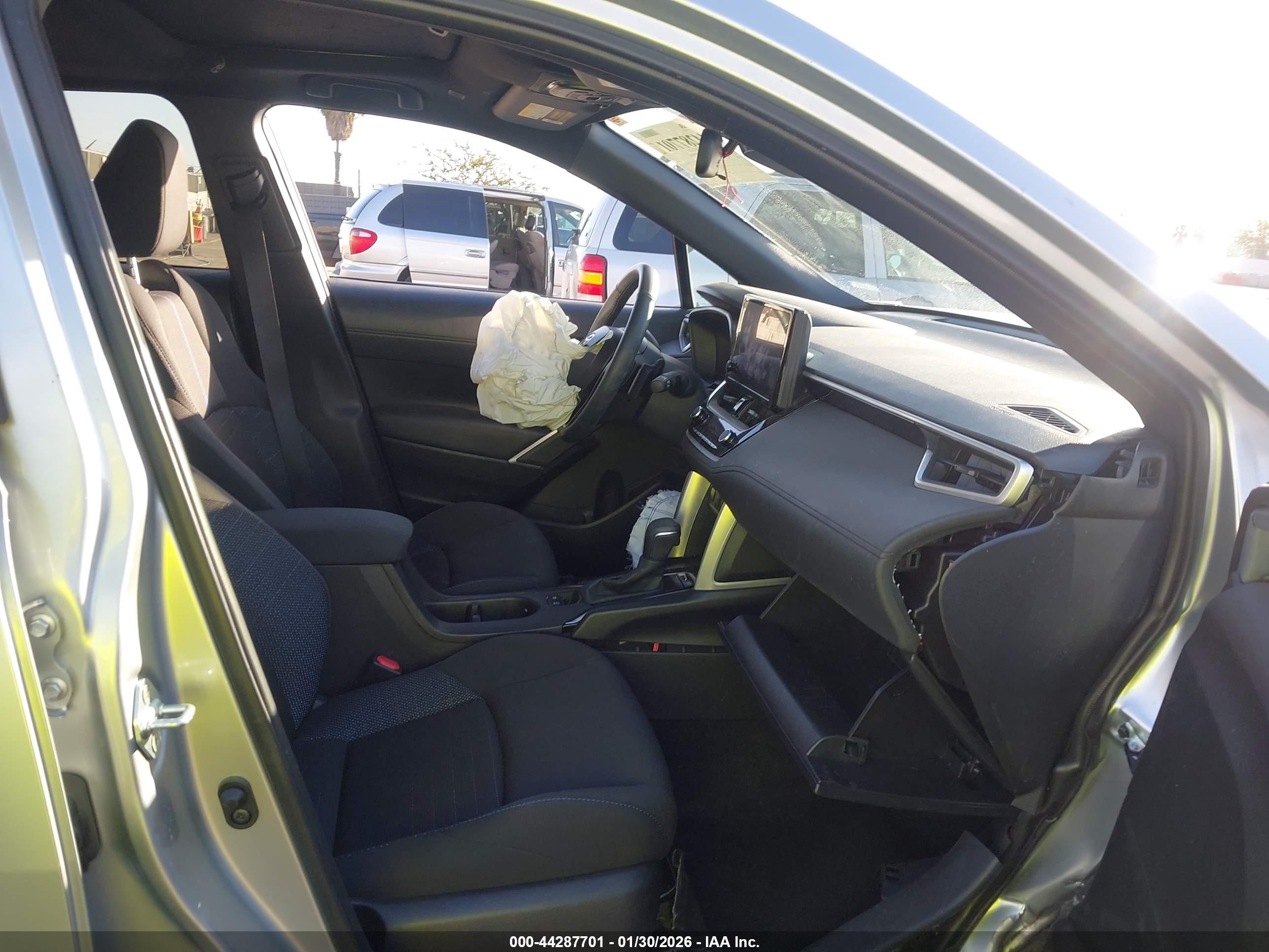 TOYOTA COROLLA image 5