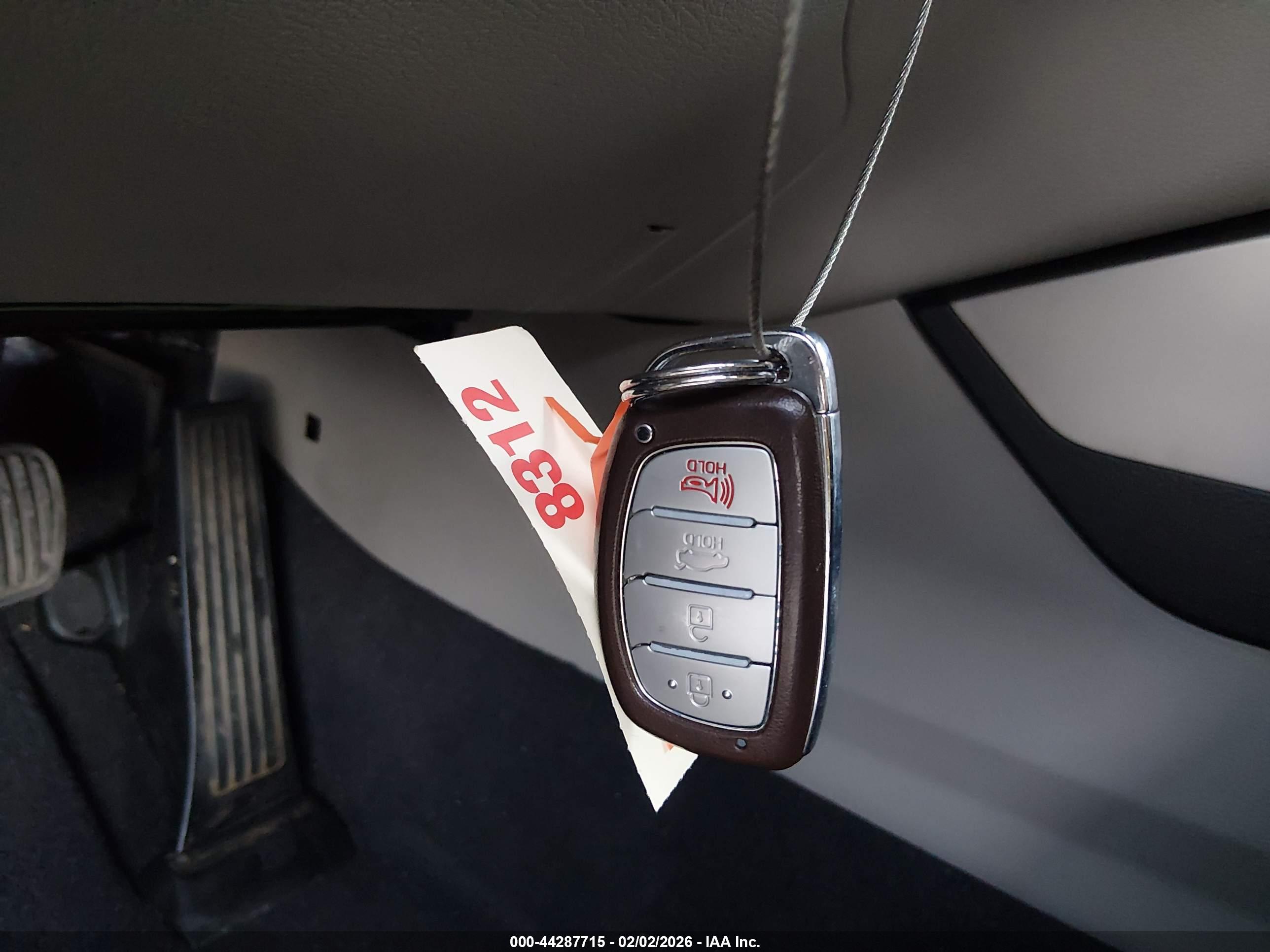 HYUNDAI SONATA image 11