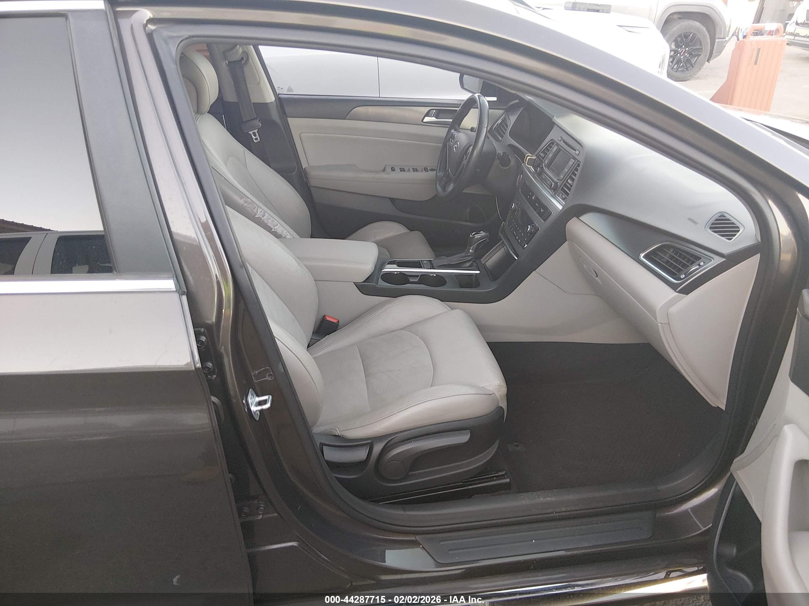 HYUNDAI SONATA image 5