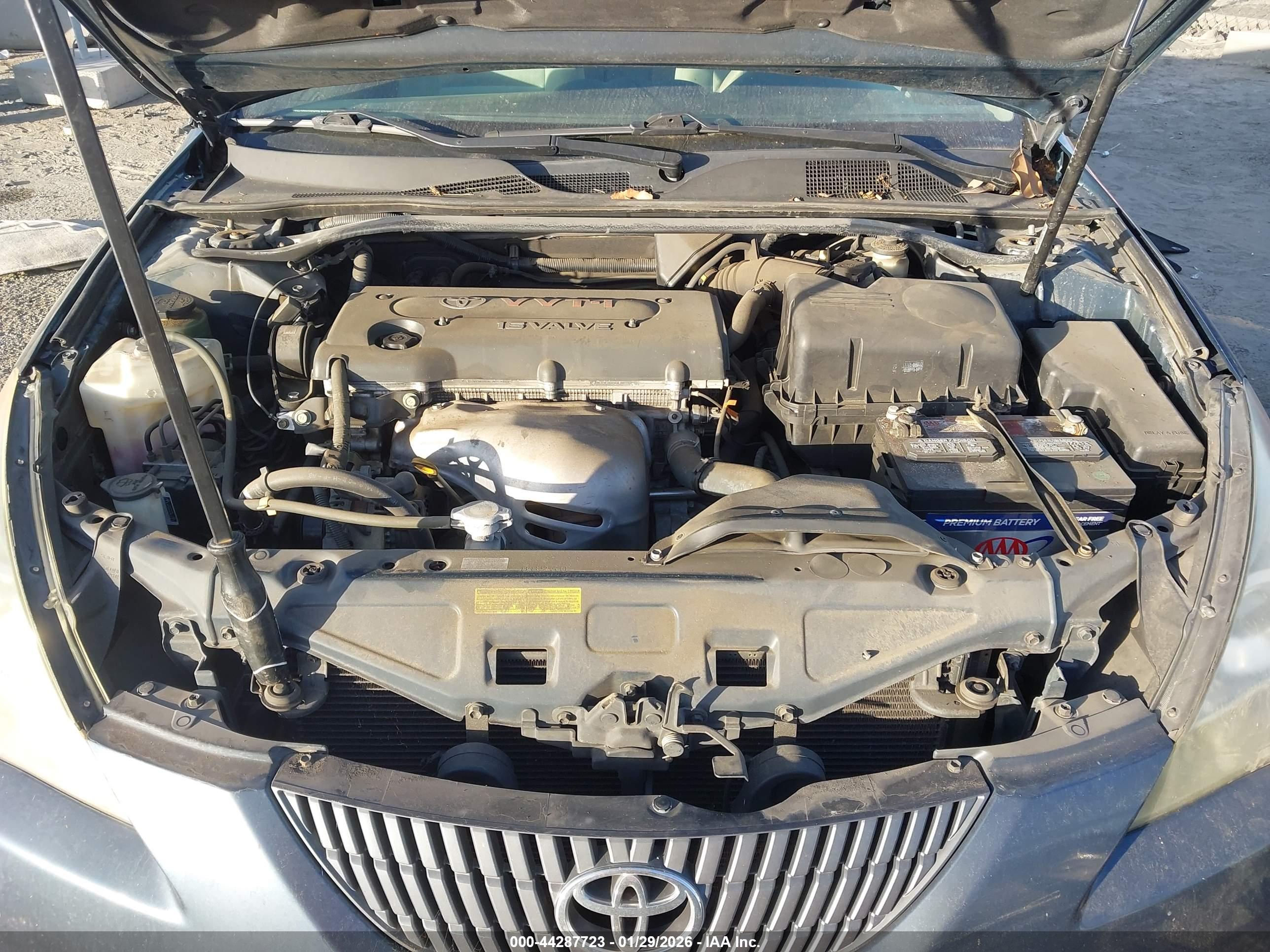 TOYOTA CAMRY image 10