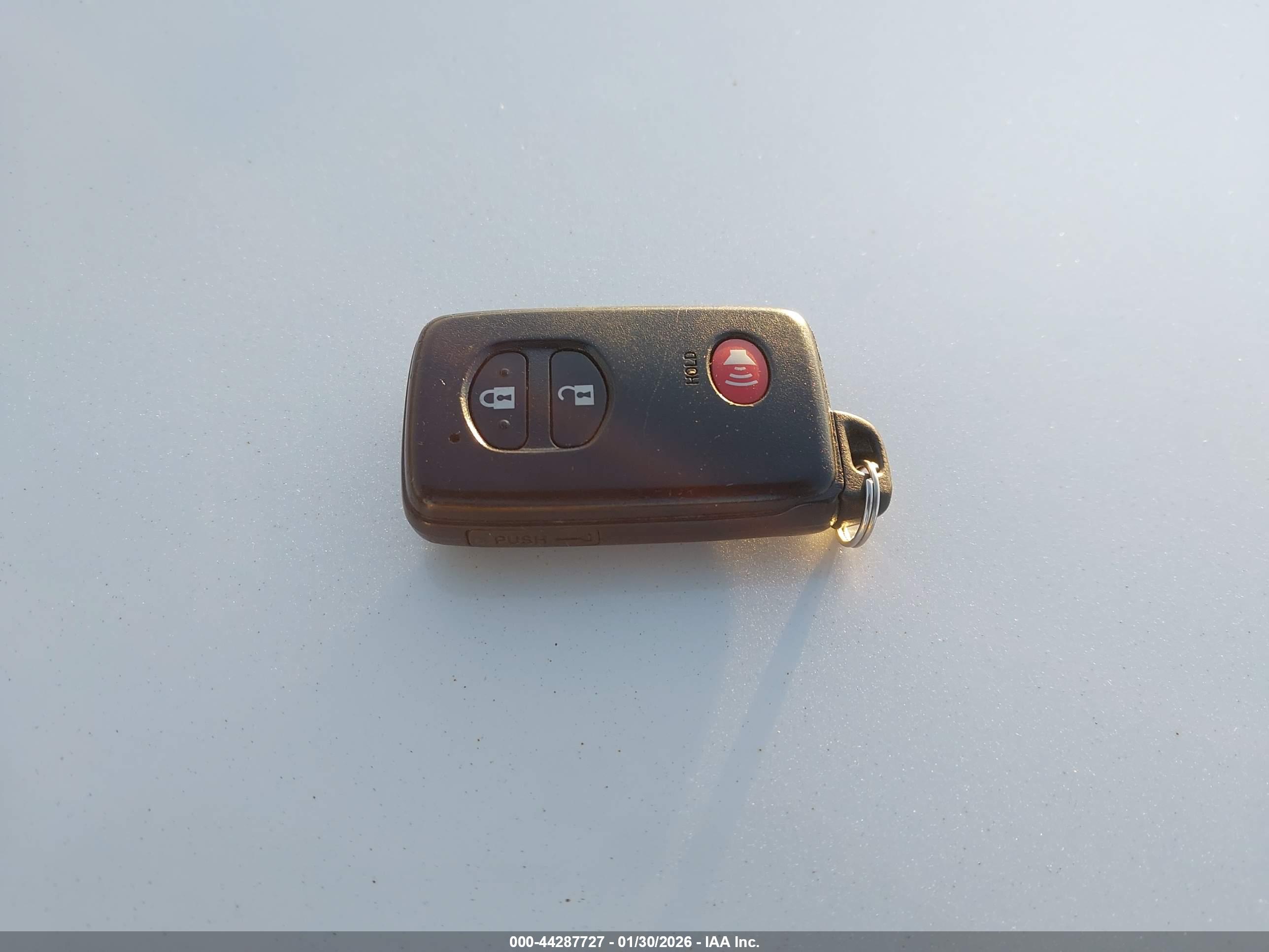 TOYOTA PRIUS image 11