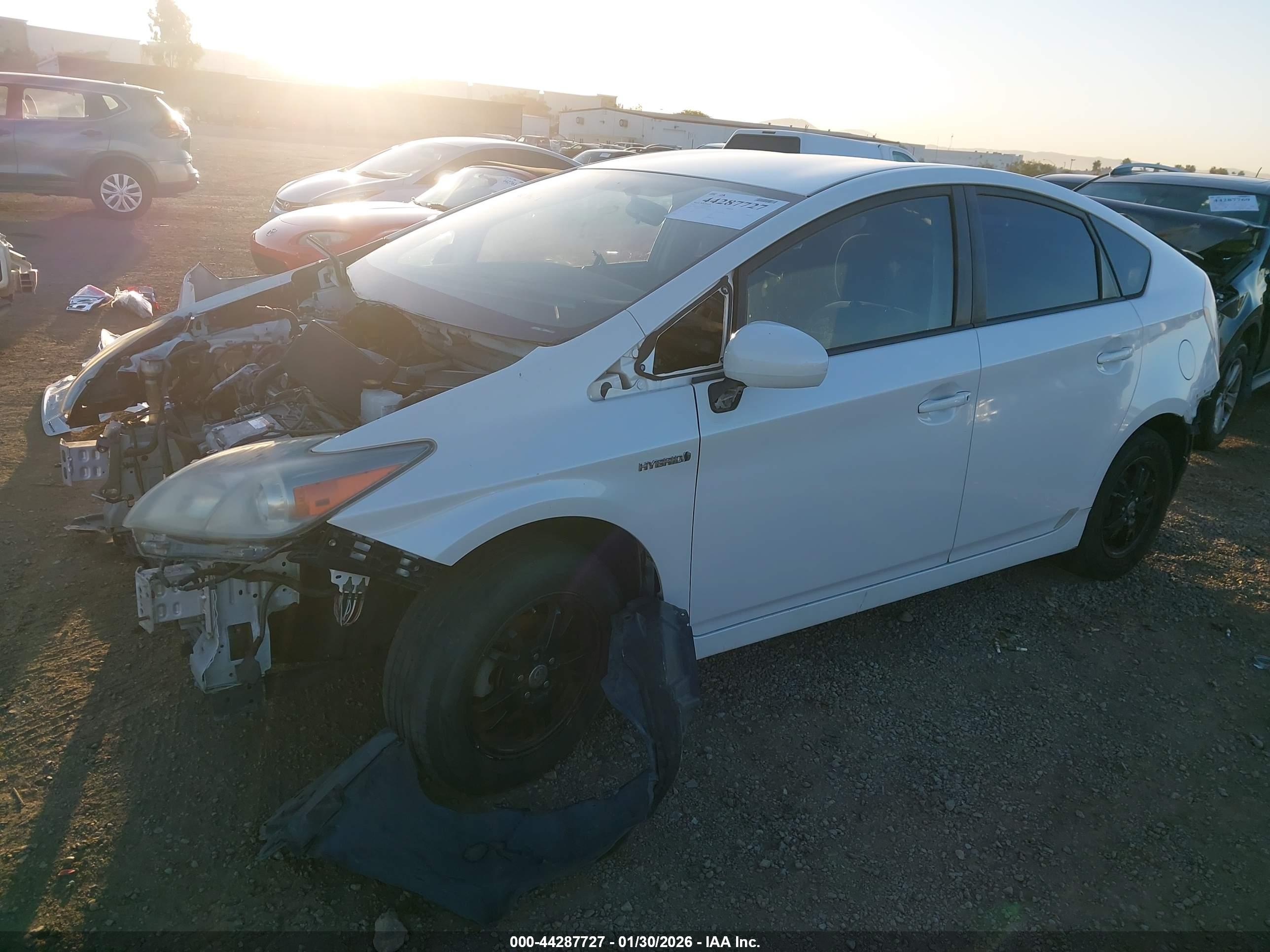 TOYOTA PRIUS image 2