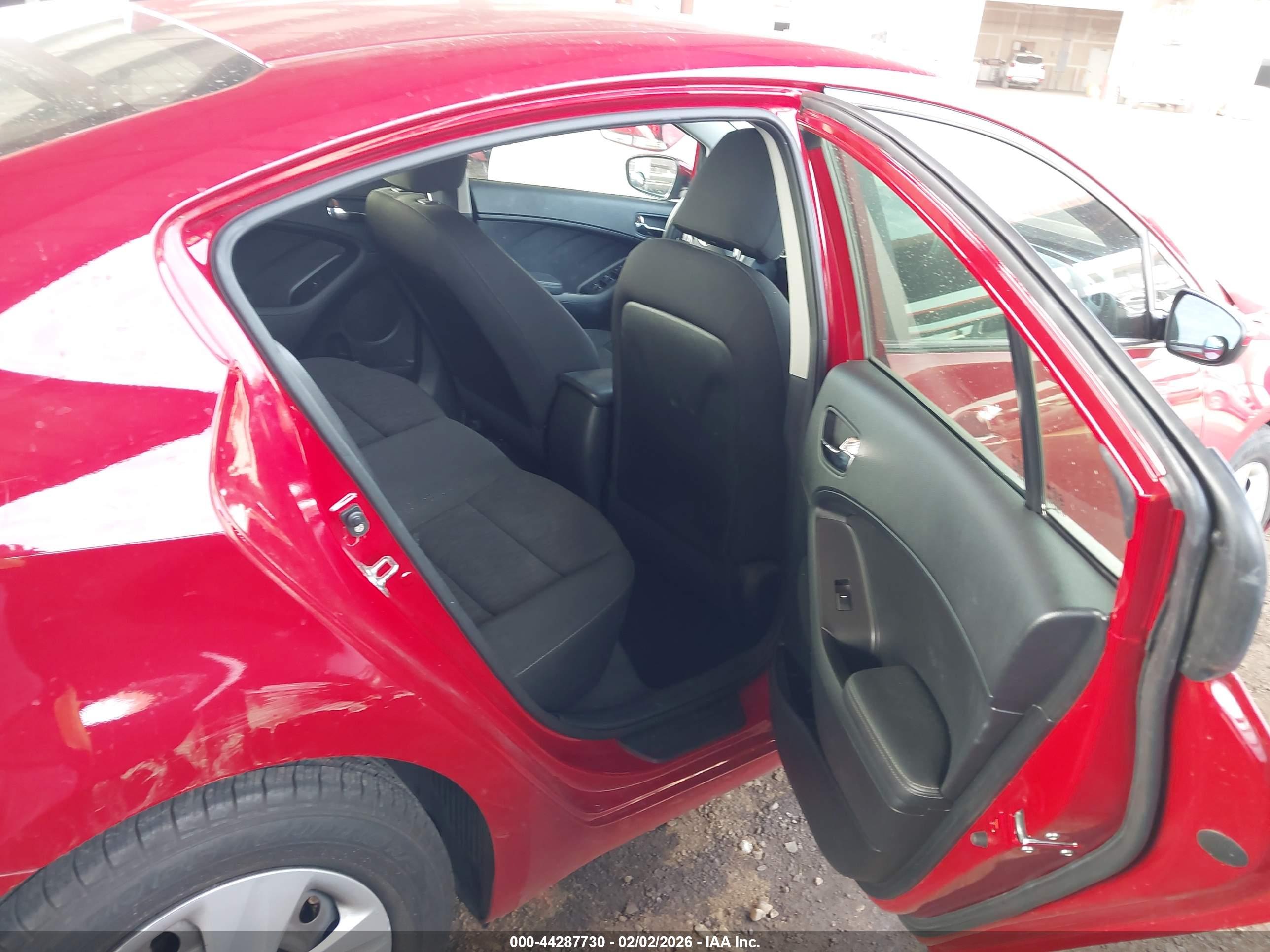 KIA FORTE image 8
