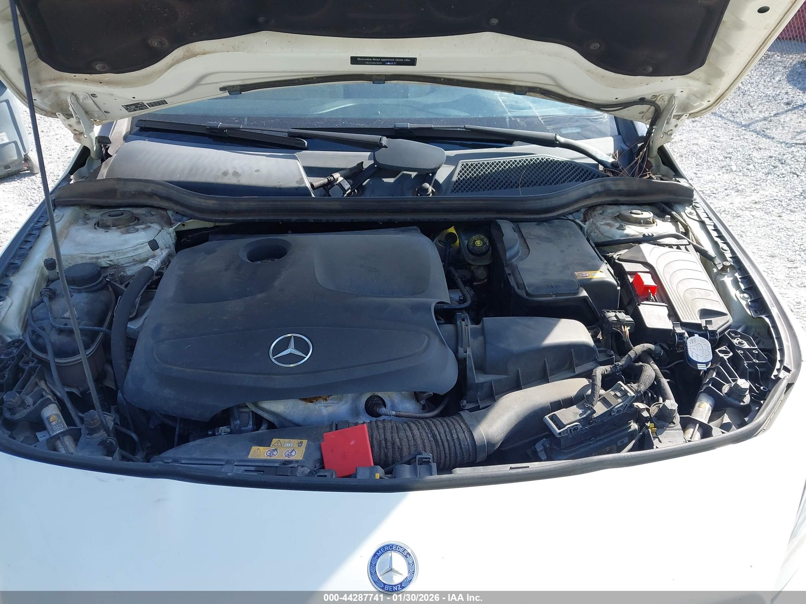 MERCEDES-BENZ CLA image 10