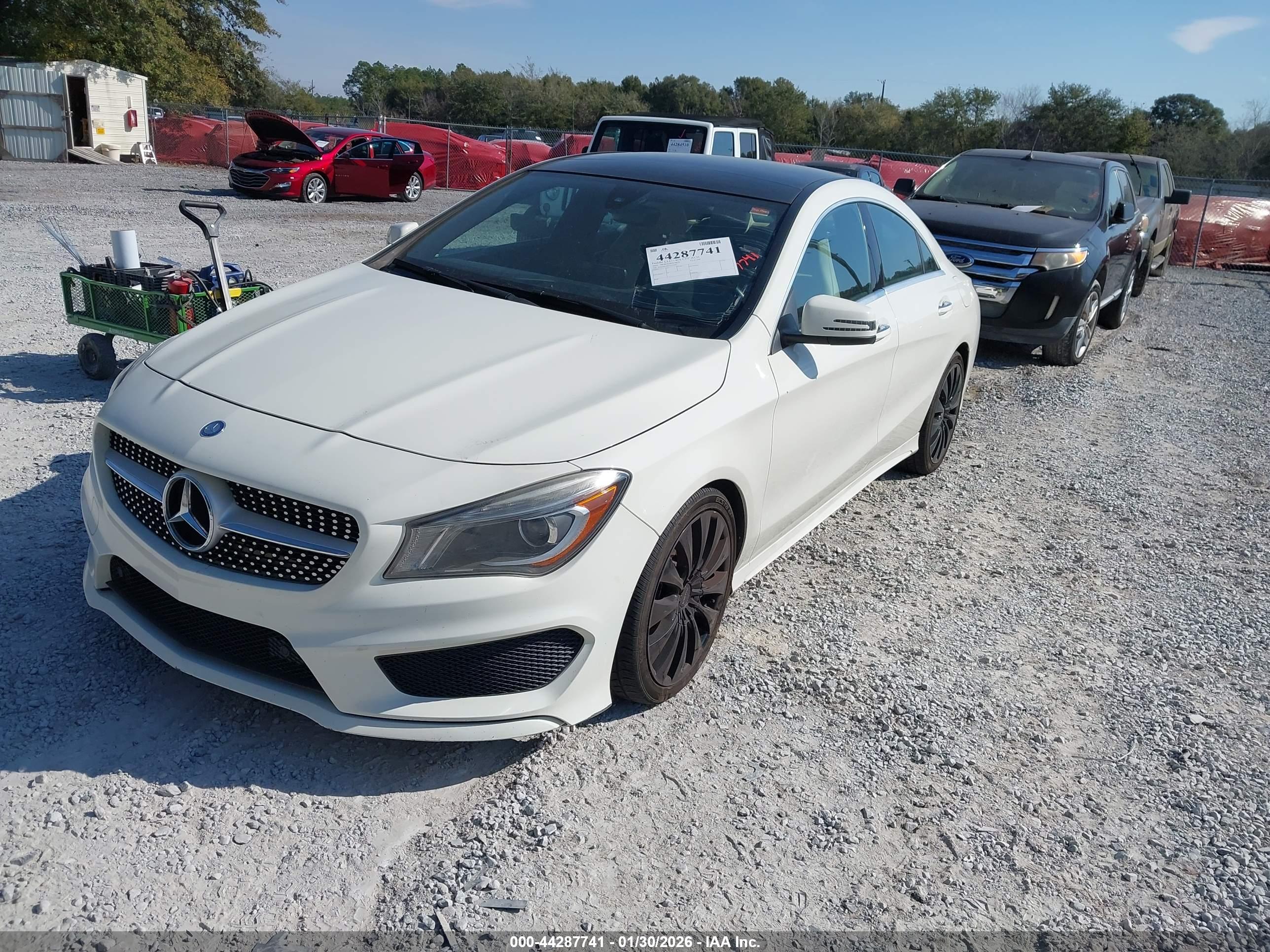 MERCEDES-BENZ CLA image 2