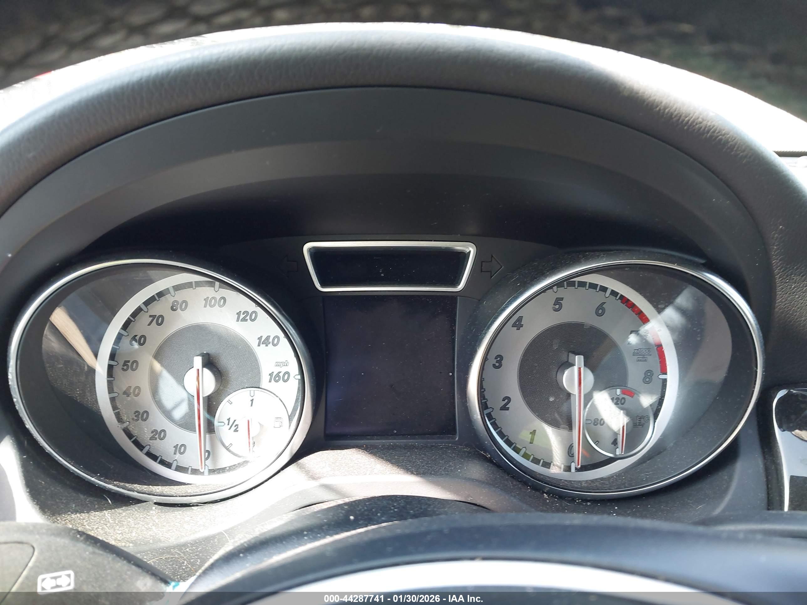 MERCEDES-BENZ CLA image 7