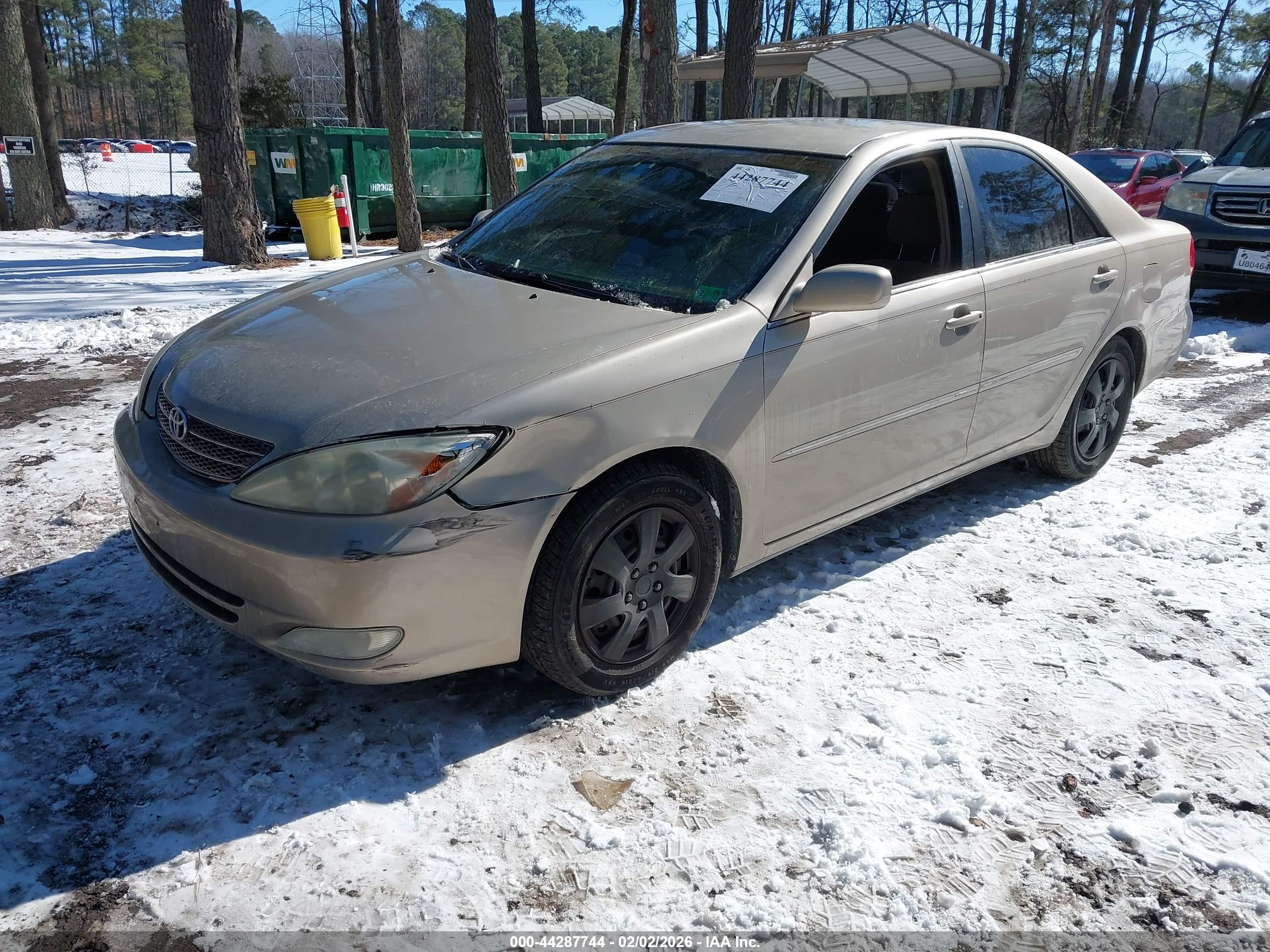 TOYOTA CAMRY image 2