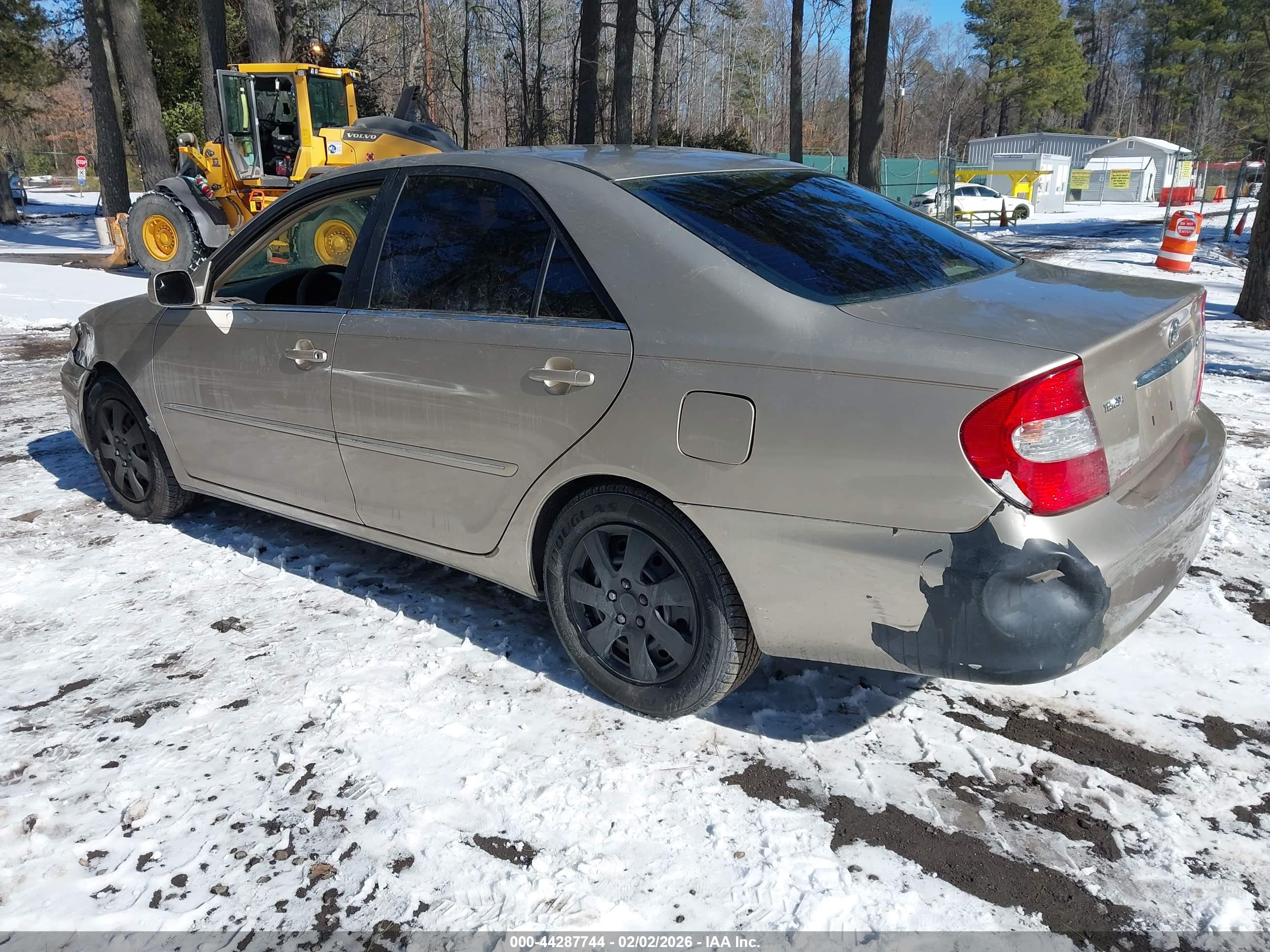 TOYOTA CAMRY image 3