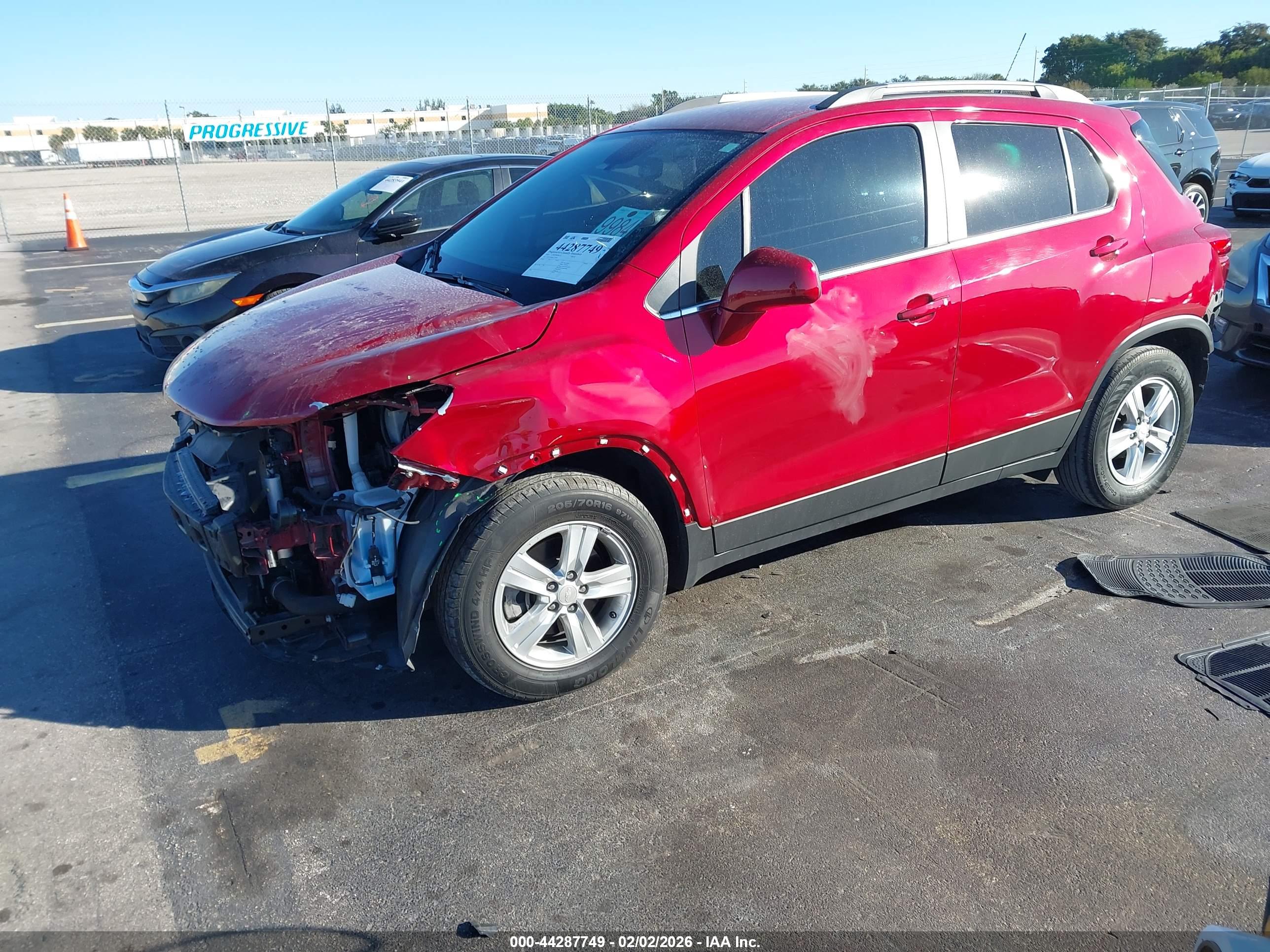 CHEVROLET TRAX image 2