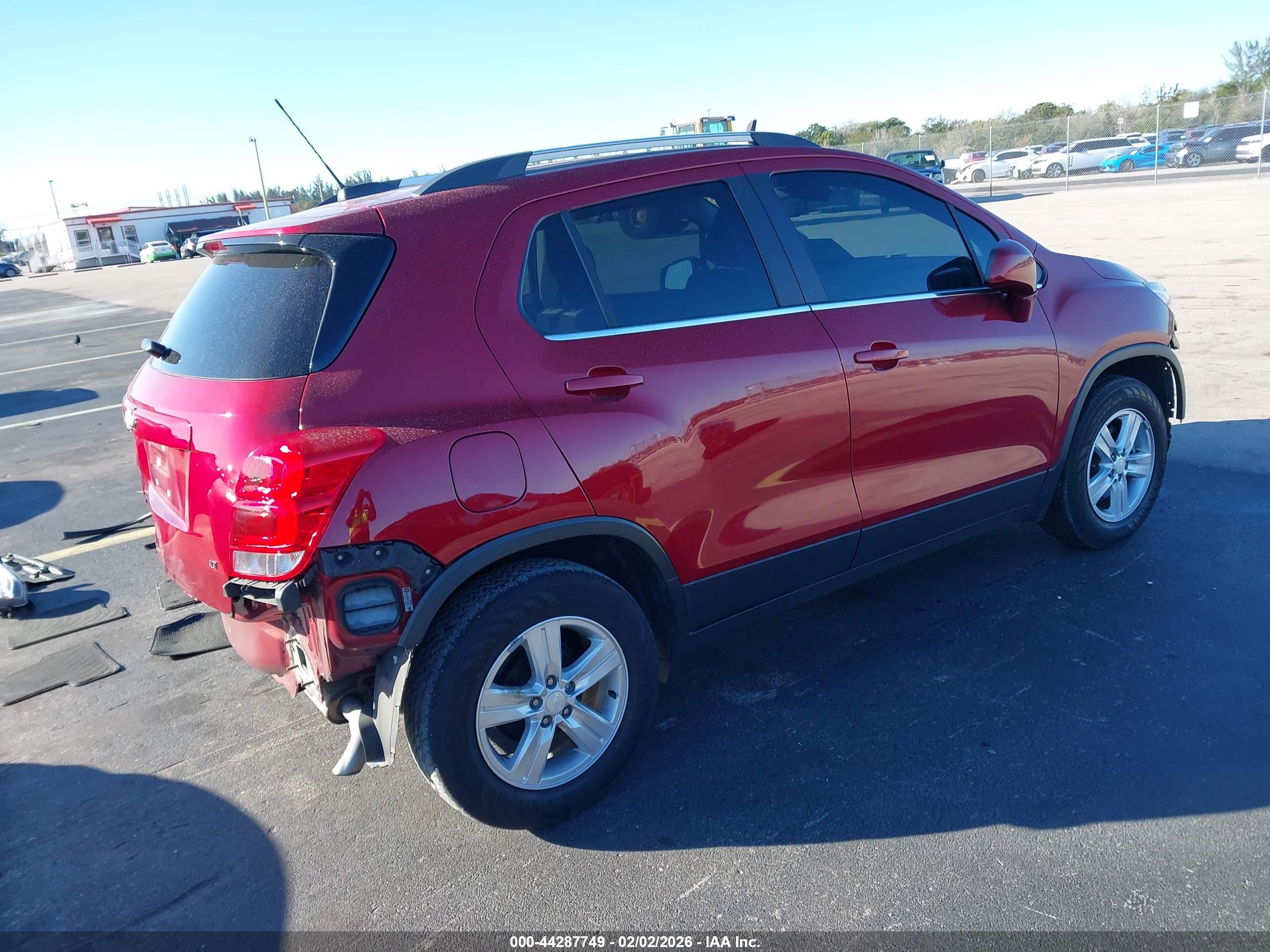 CHEVROLET TRAX image 4