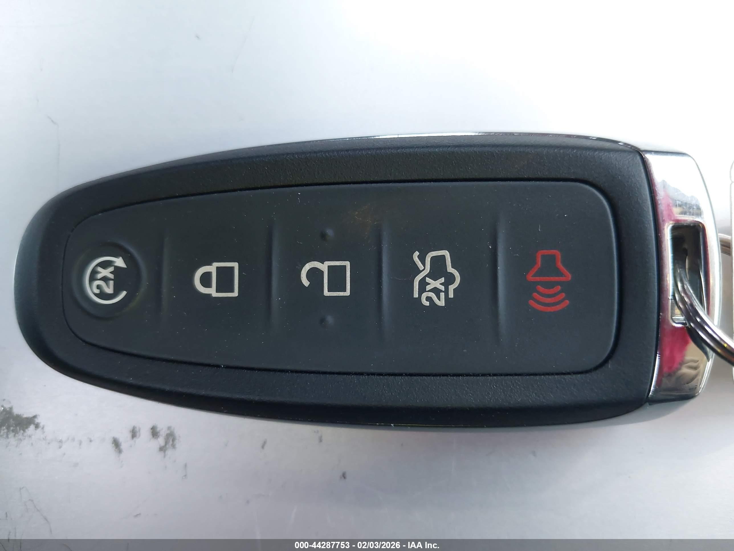 FORD ESCAPE image 11