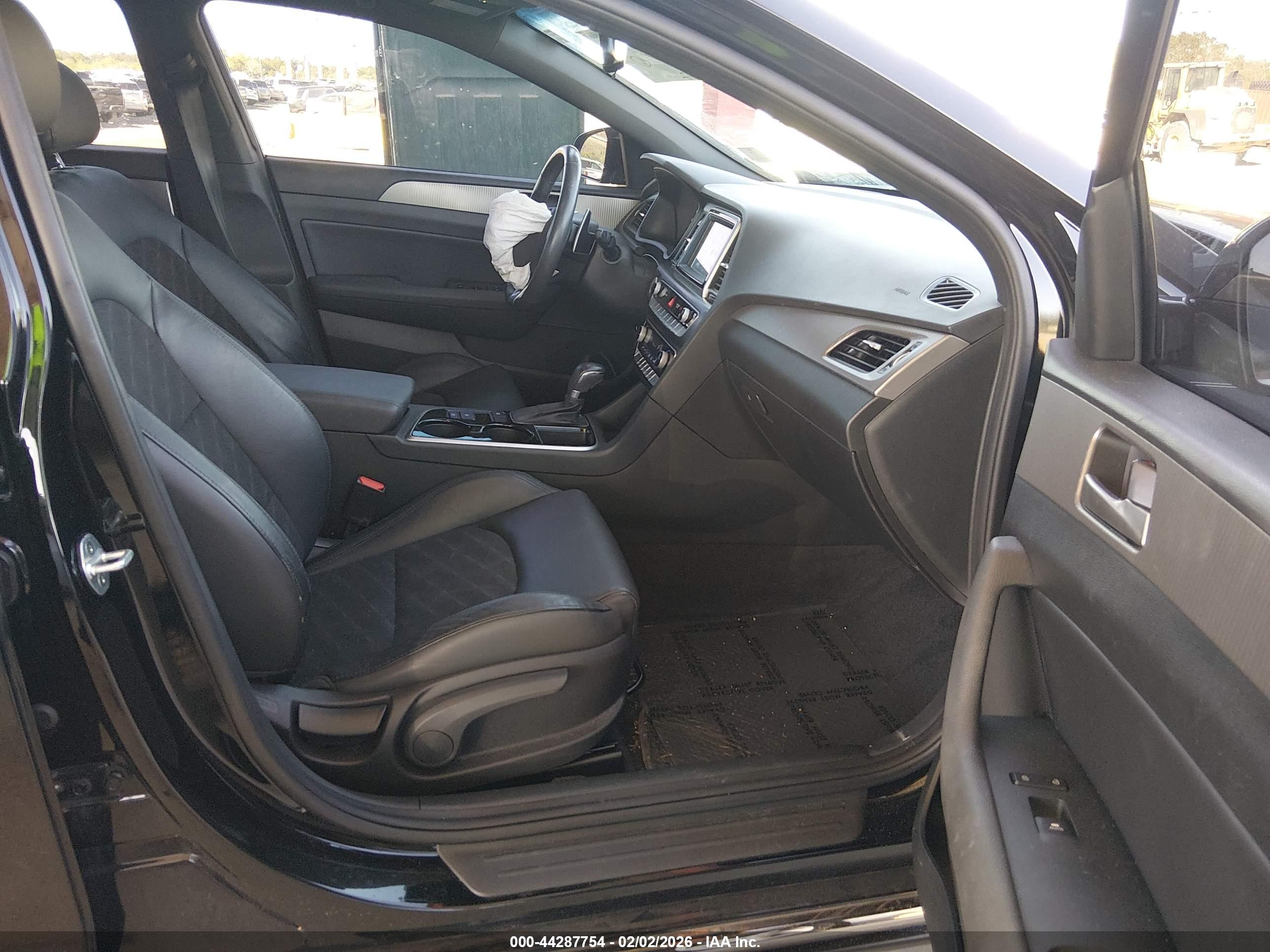 HYUNDAI SONATA image 5