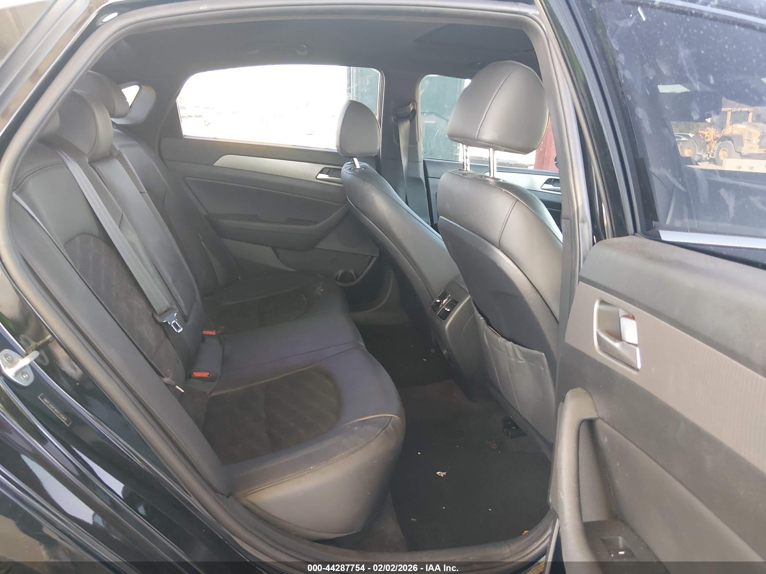 HYUNDAI SONATA image 8