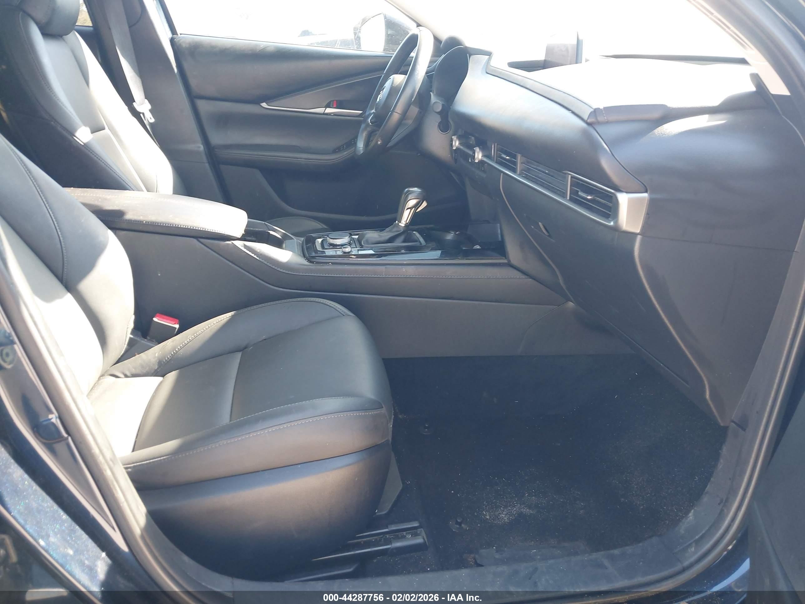 MAZDA CX-30 image 5