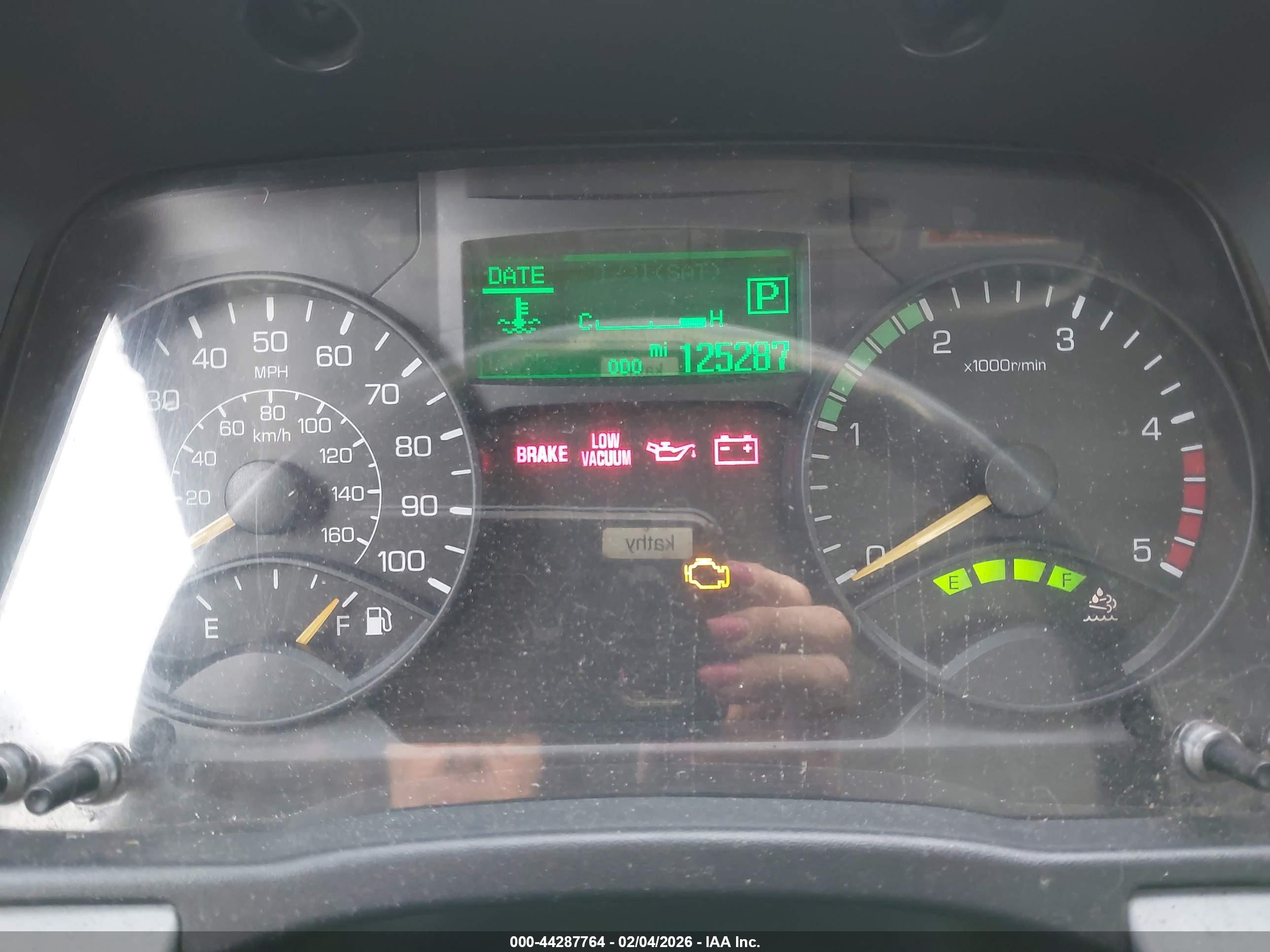 MITSUBISHI FUSO image 6