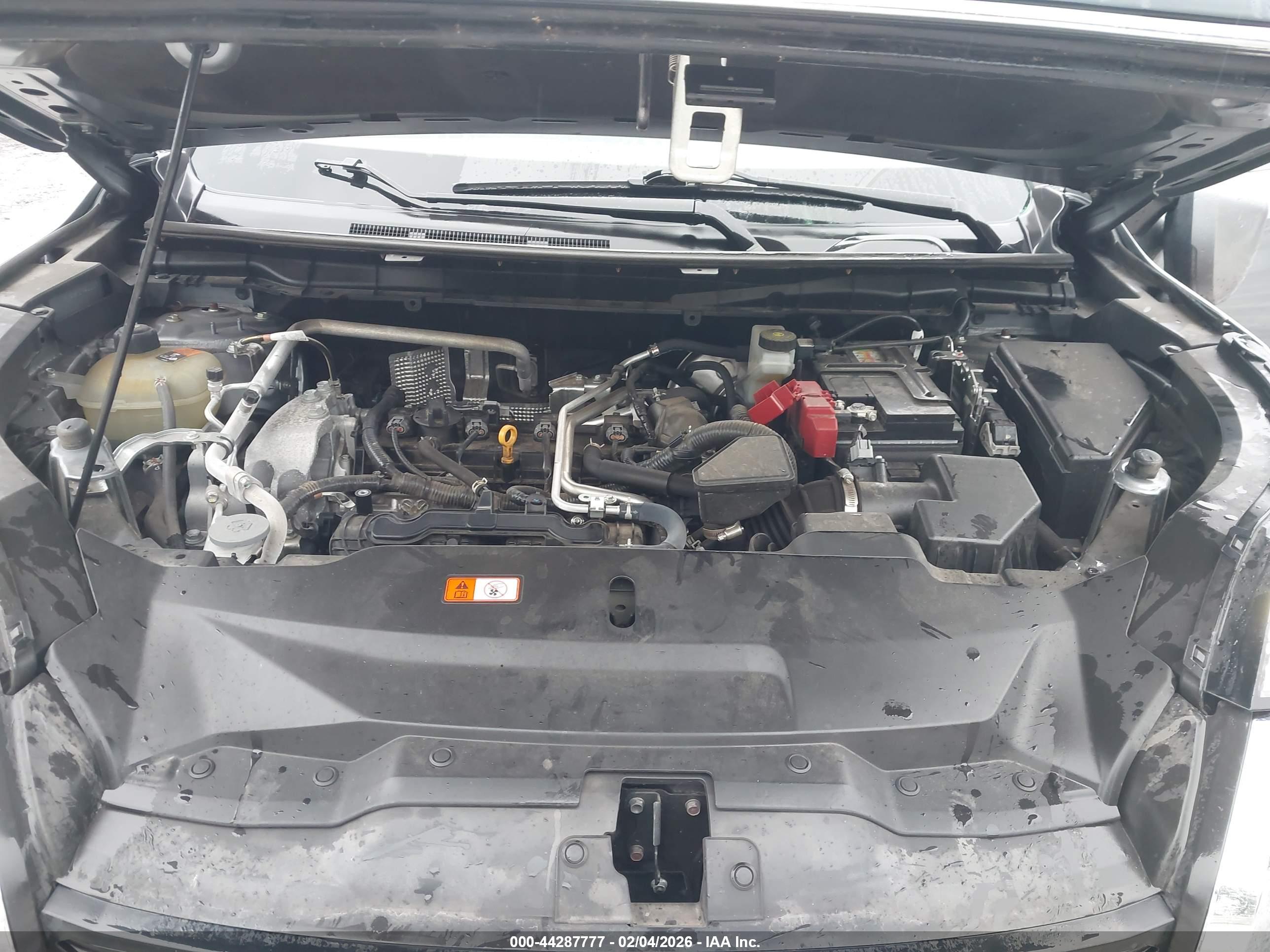 MITSUBISHI OUTLANDER image 10