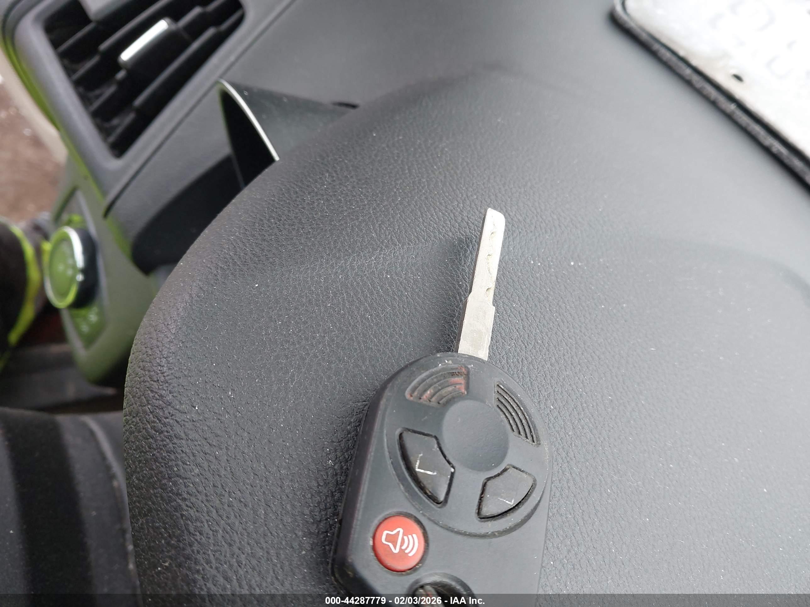FORD ESCAPE image 11