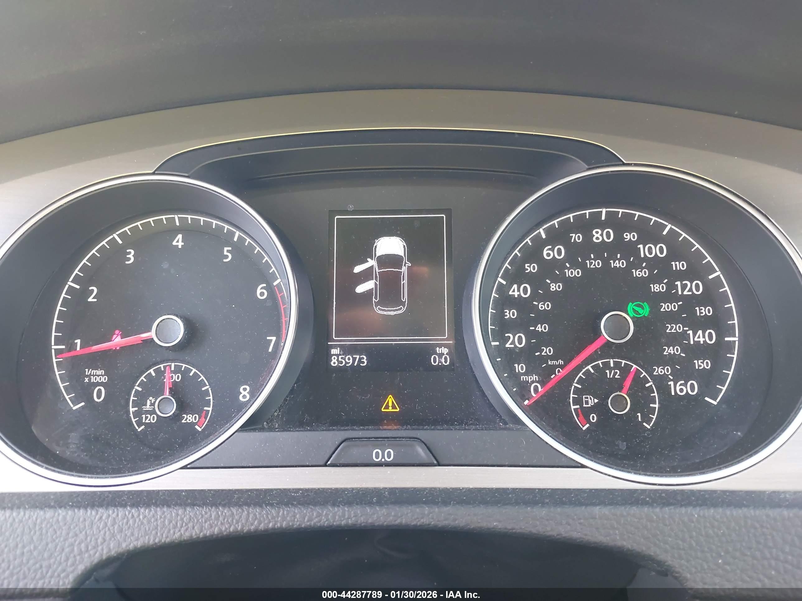 VOLKSWAGEN GOLF image 7