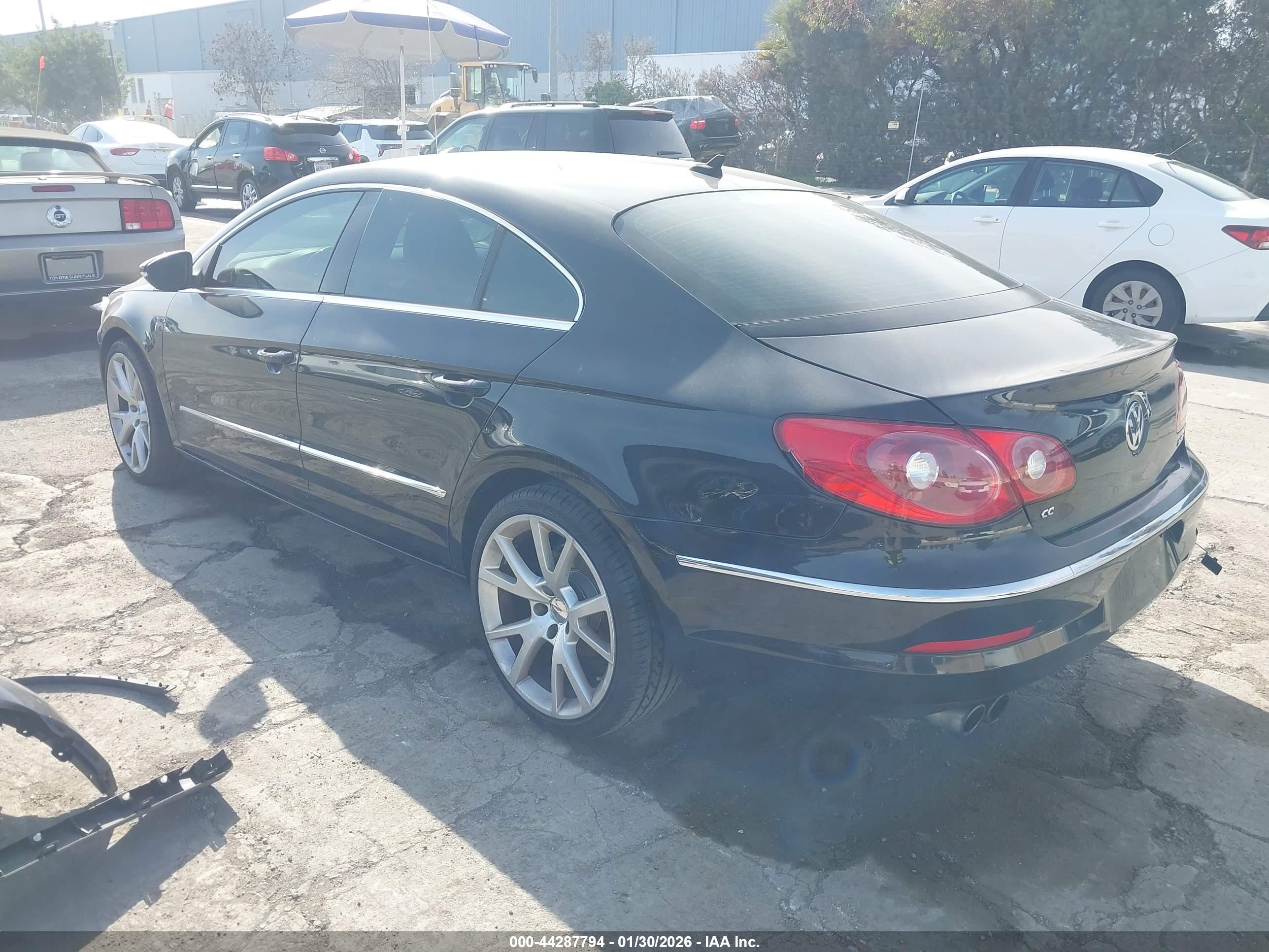 VOLKSWAGEN CC image 3