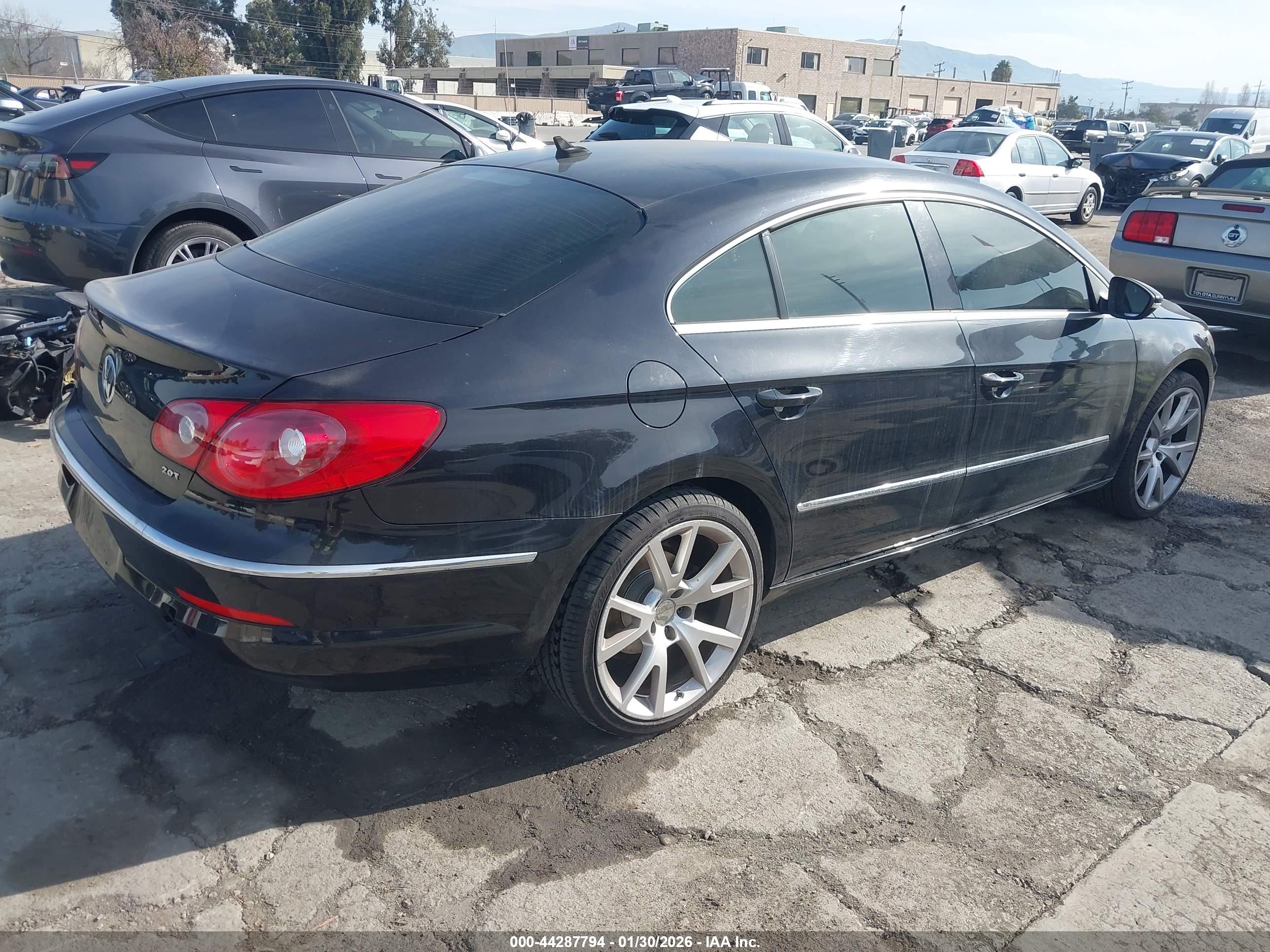 VOLKSWAGEN CC image 4