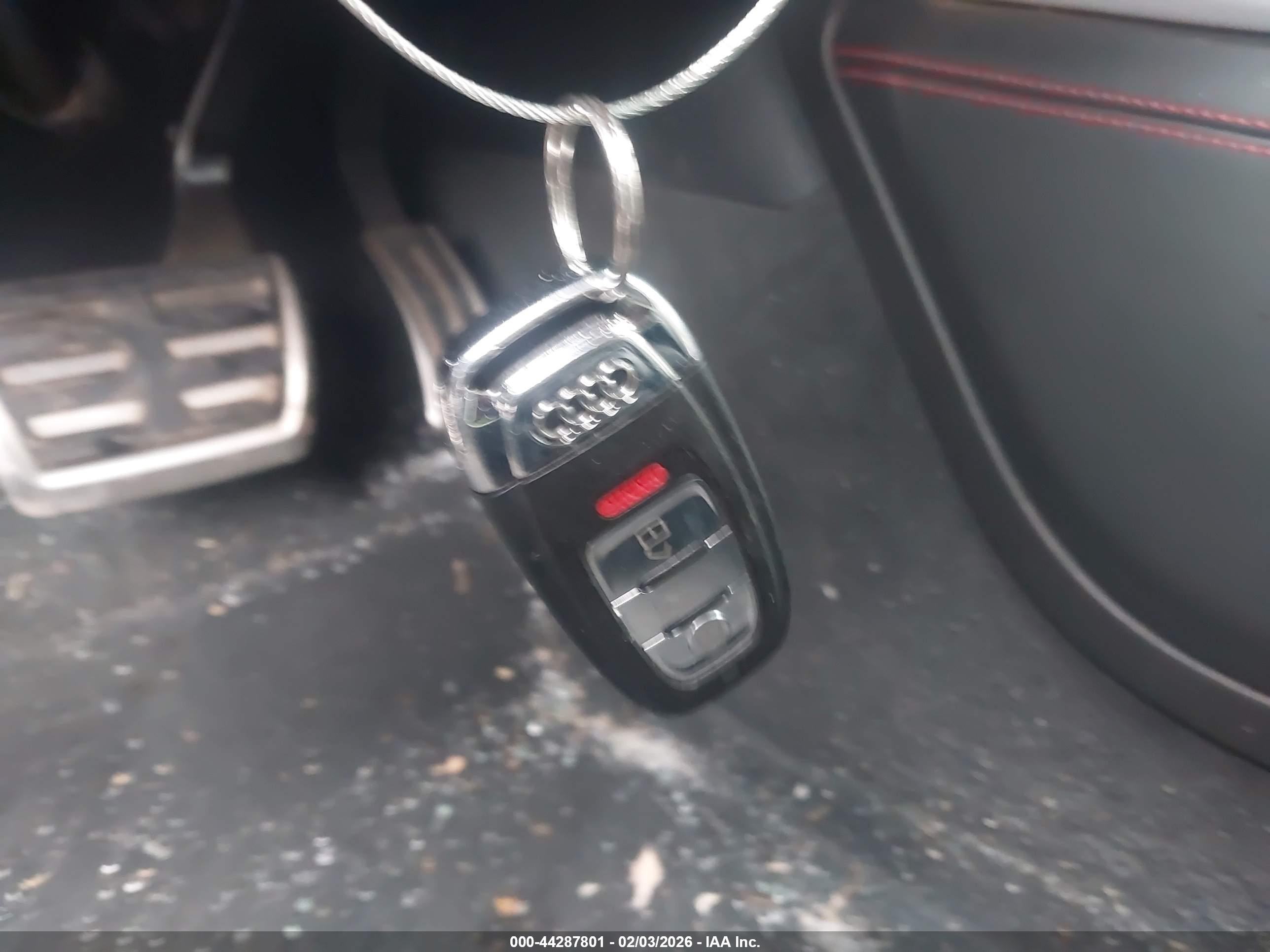 AUDI A6 image 11
