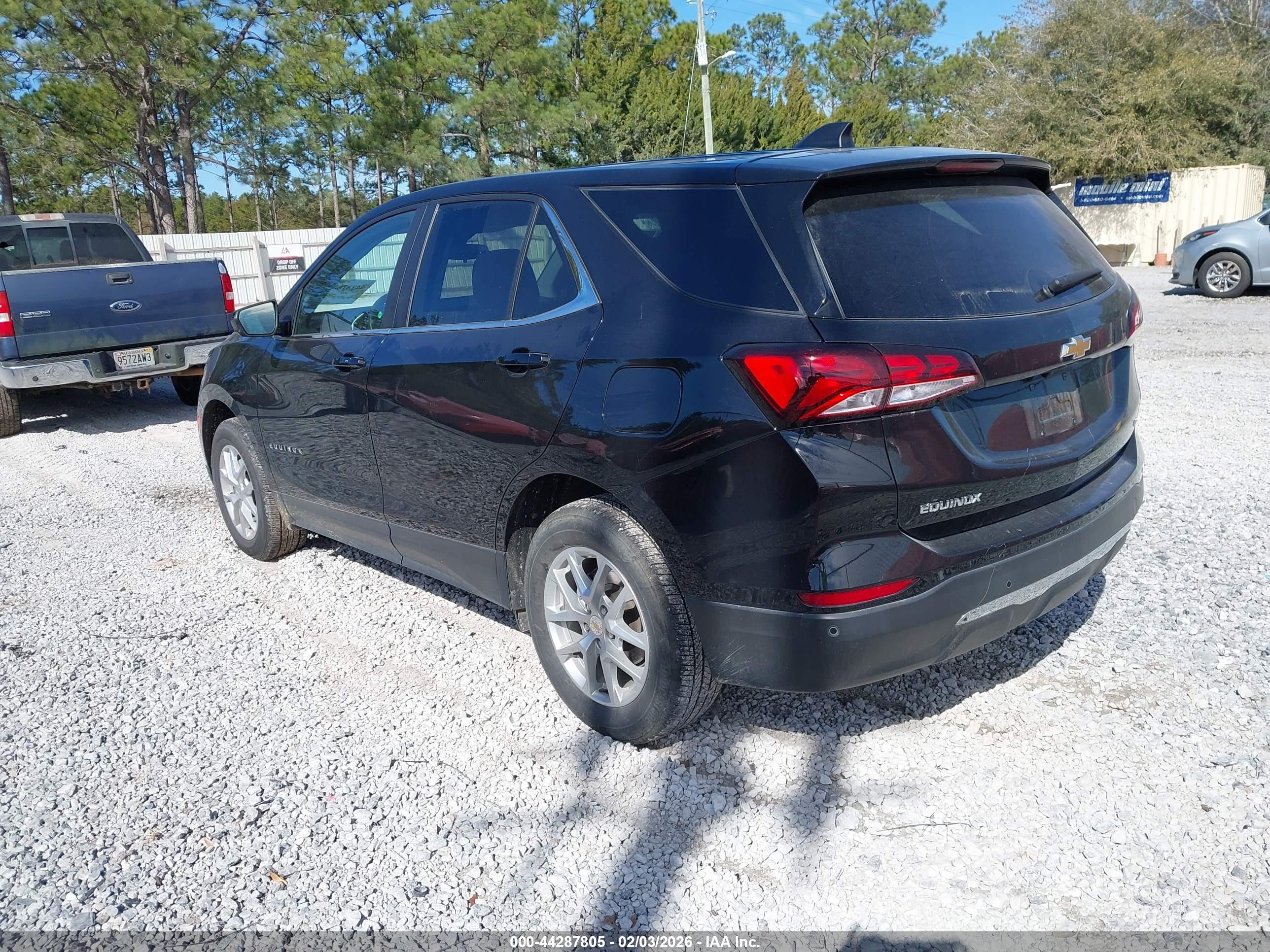 CHEVROLET EQUINOX image 3