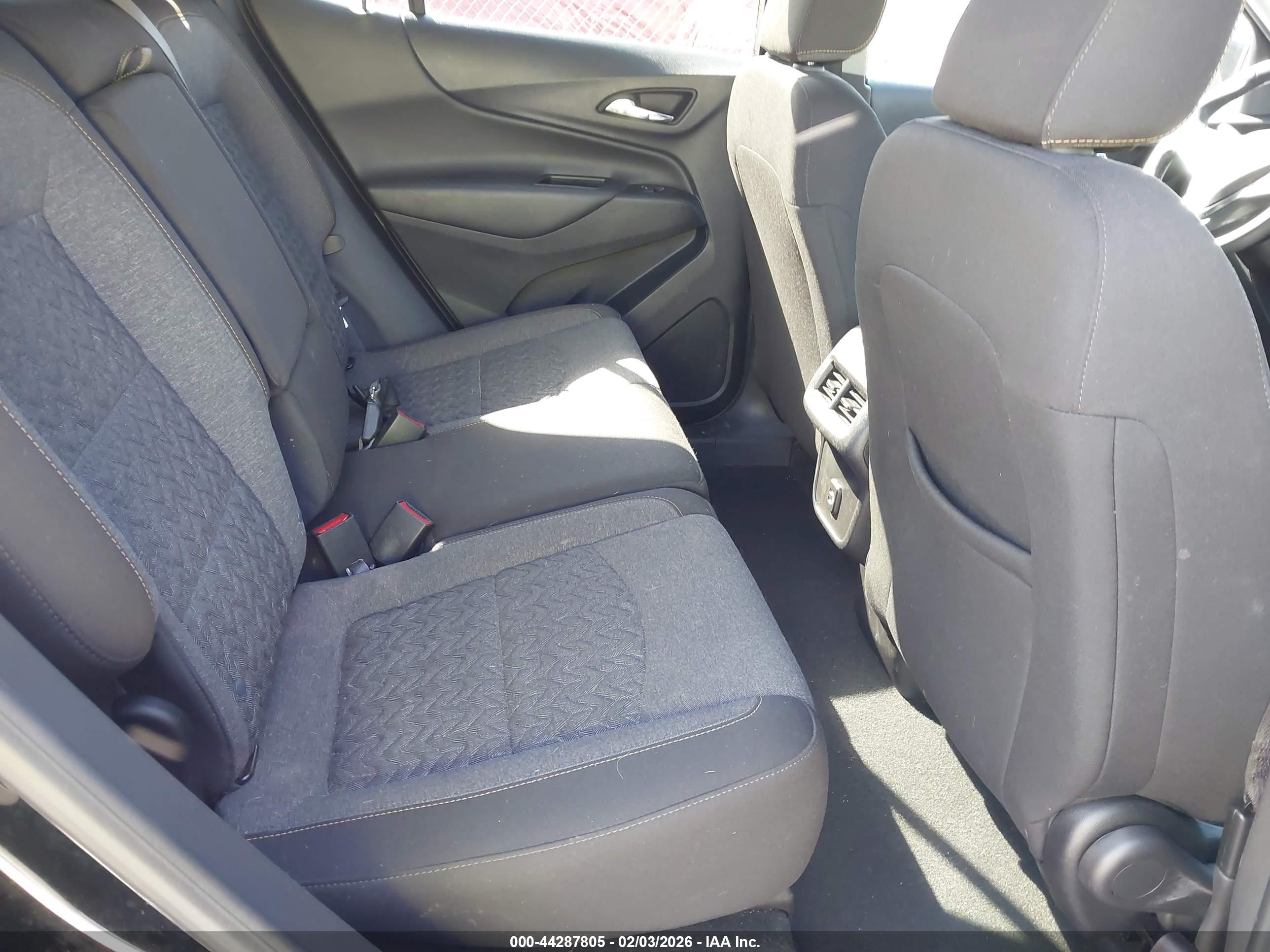 CHEVROLET EQUINOX image 8