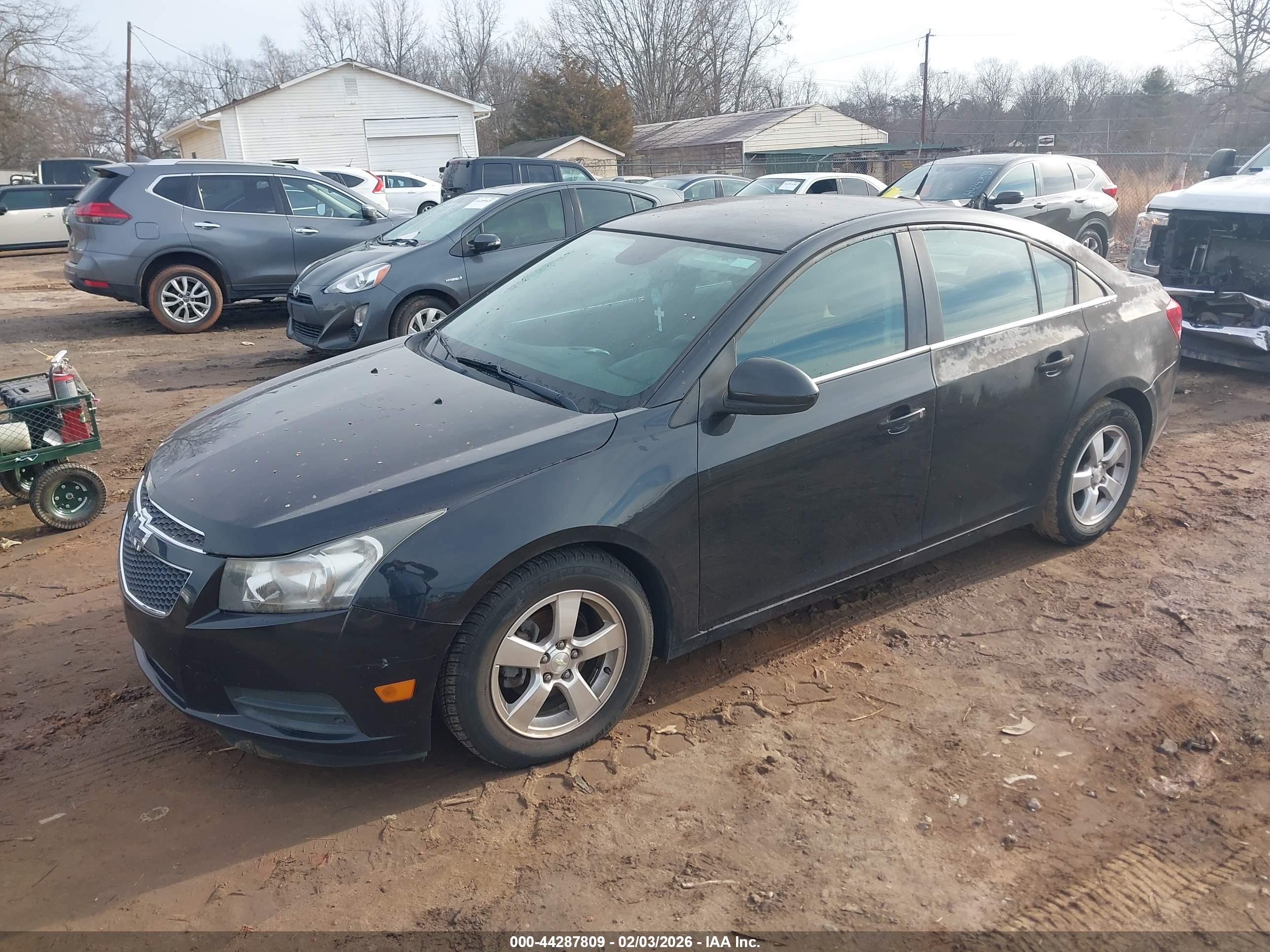 CHEVROLET CRUZE image 2