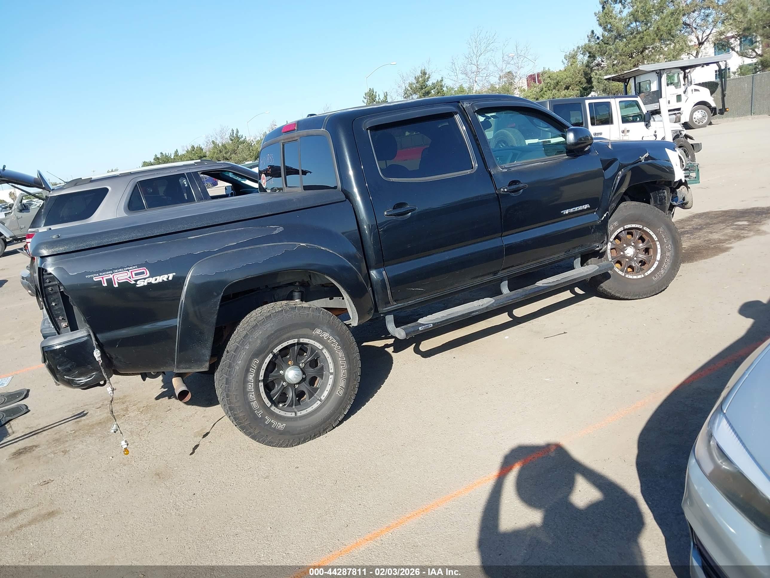 TOYOTA TACOMA image 4