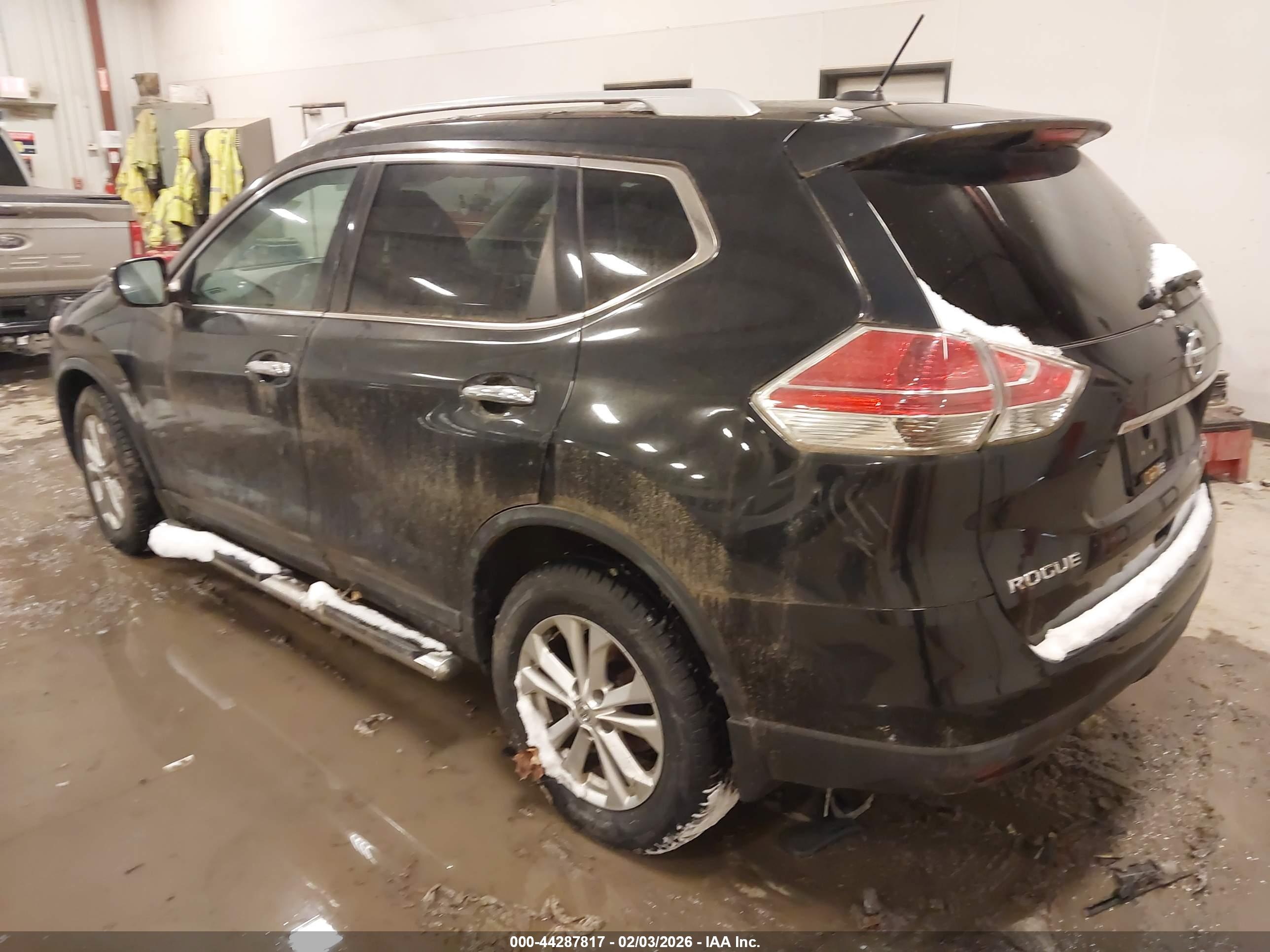 NISSAN ROGUE image 3