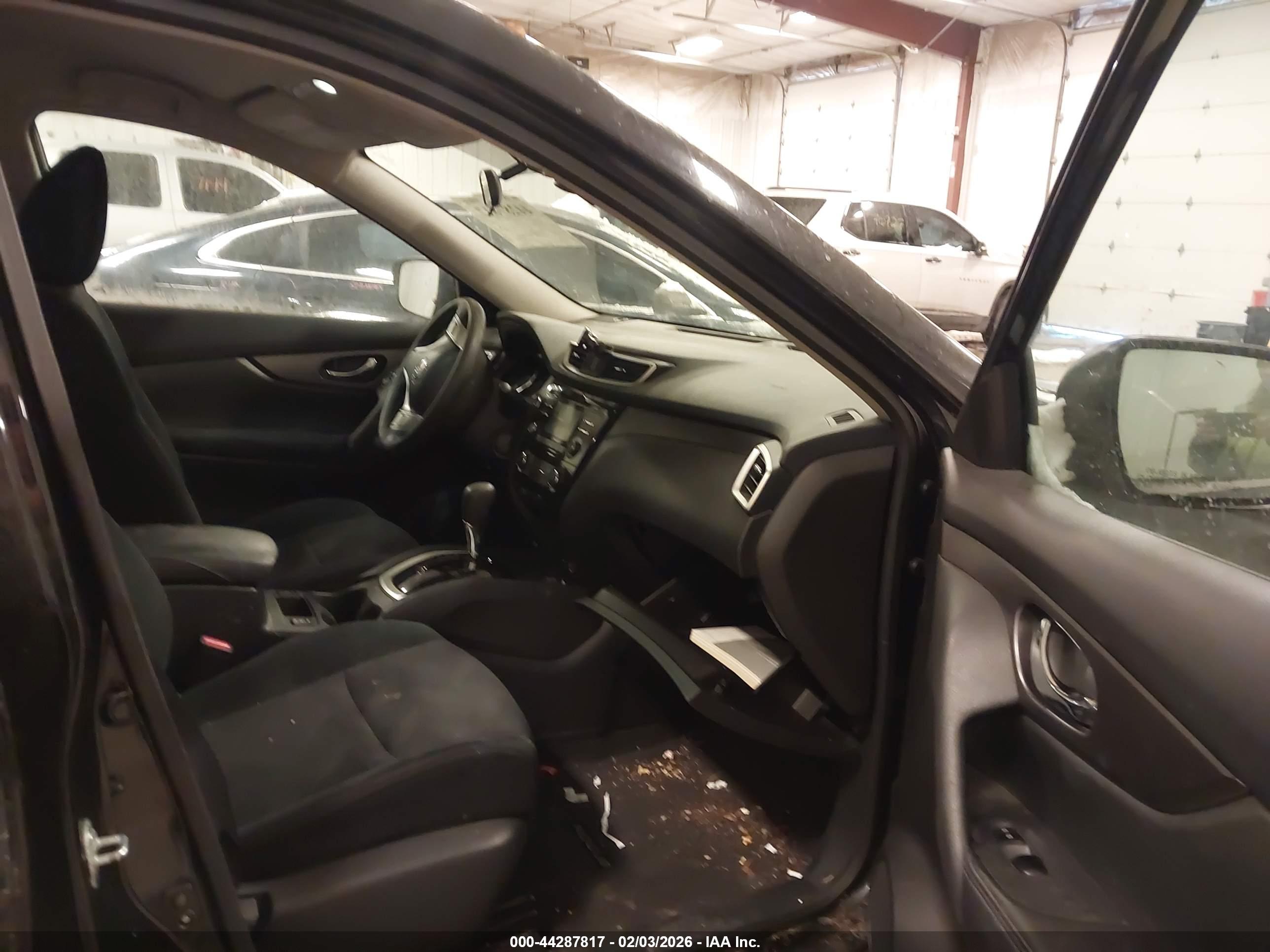 NISSAN ROGUE image 5