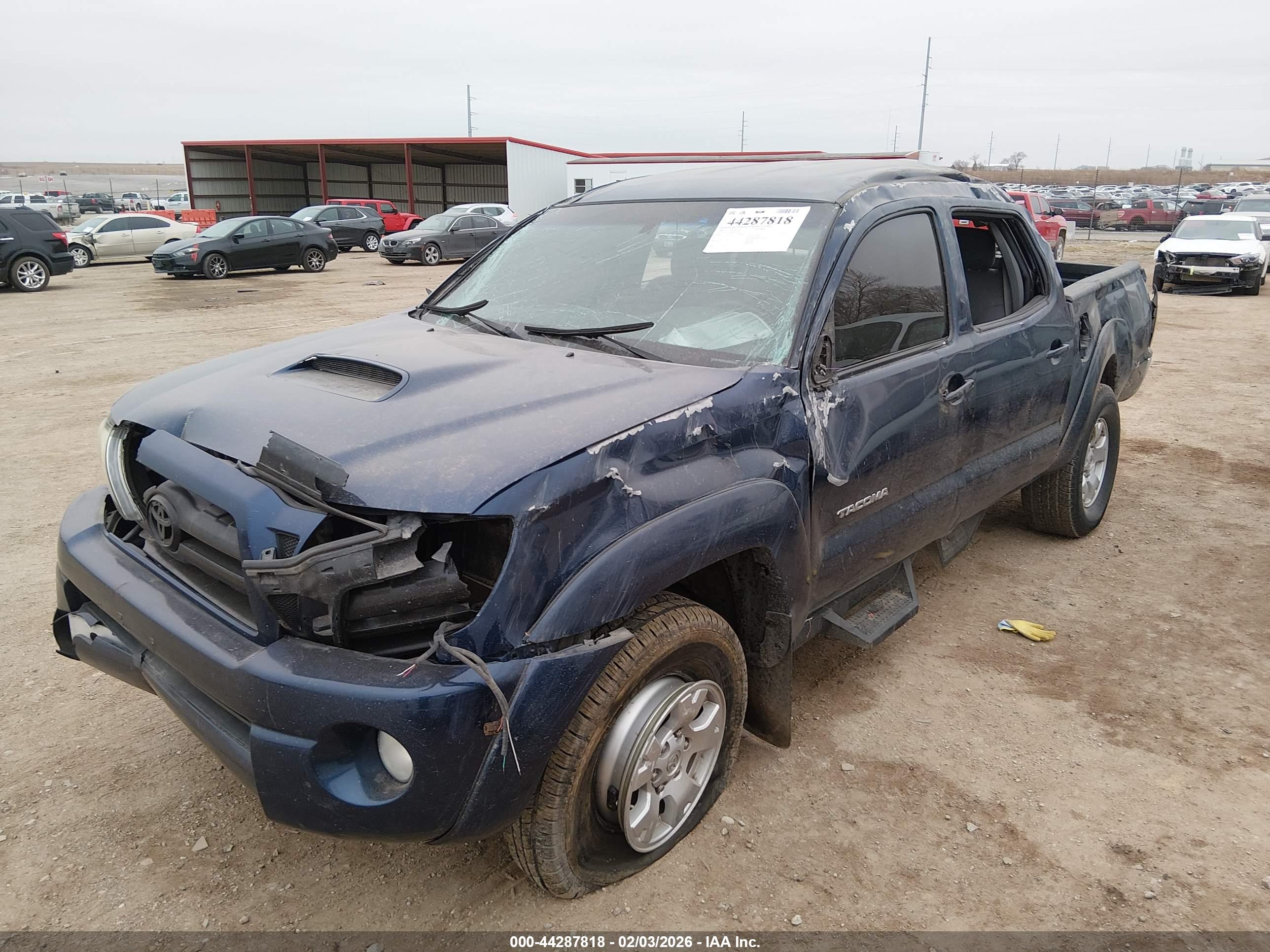TOYOTA TACOMA image 2