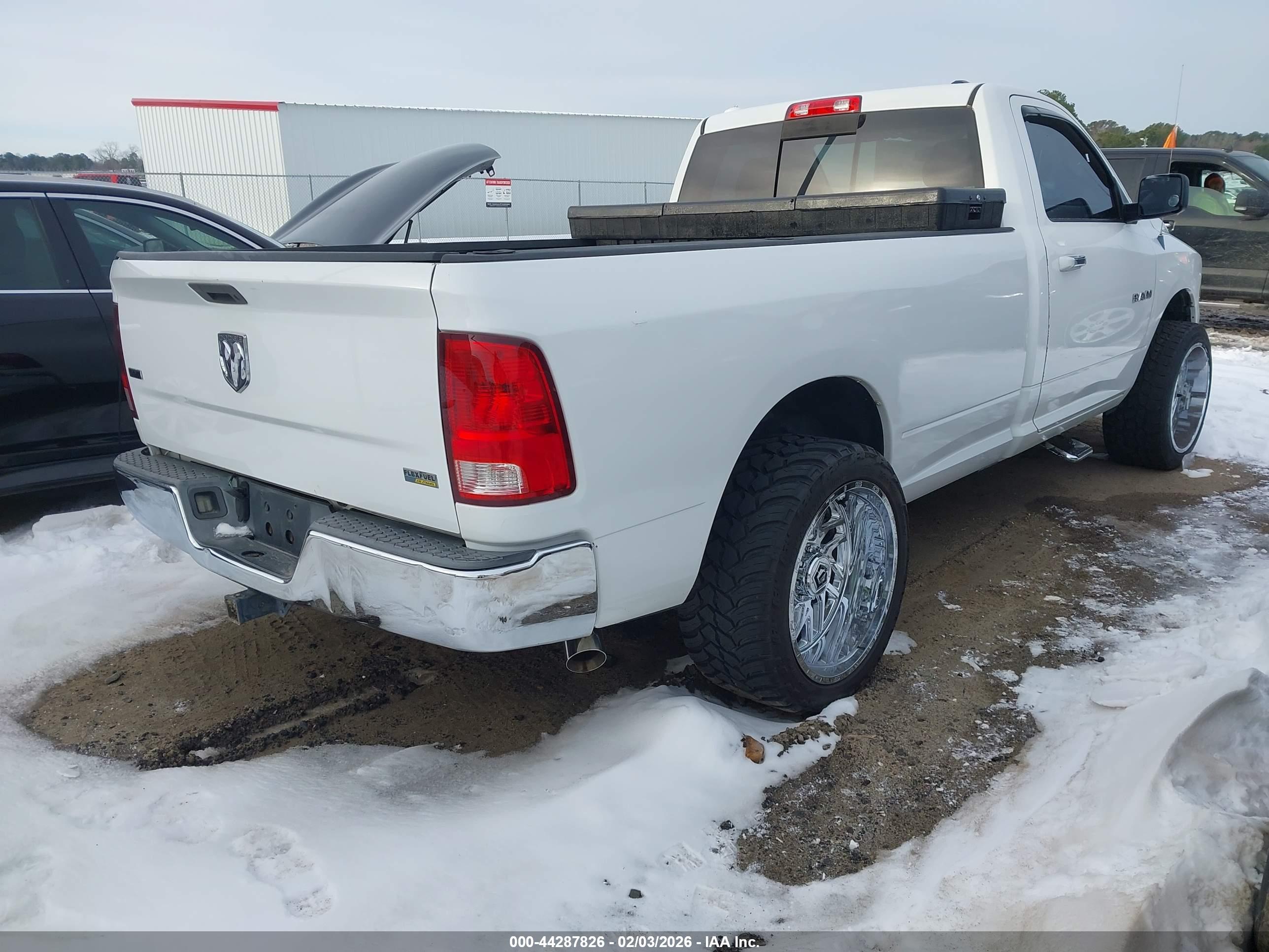 DODGE RAM image 4
