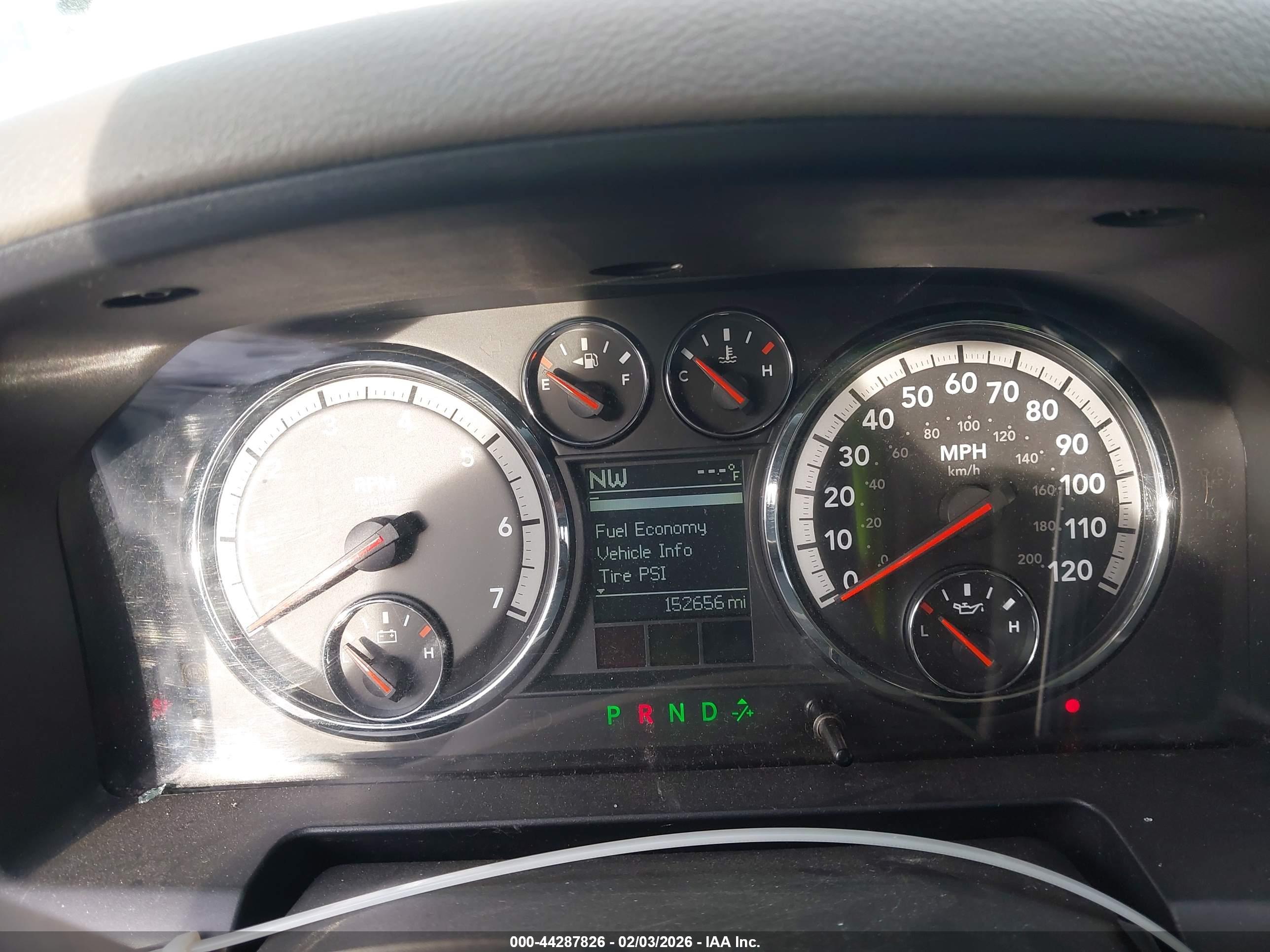 DODGE RAM image 7