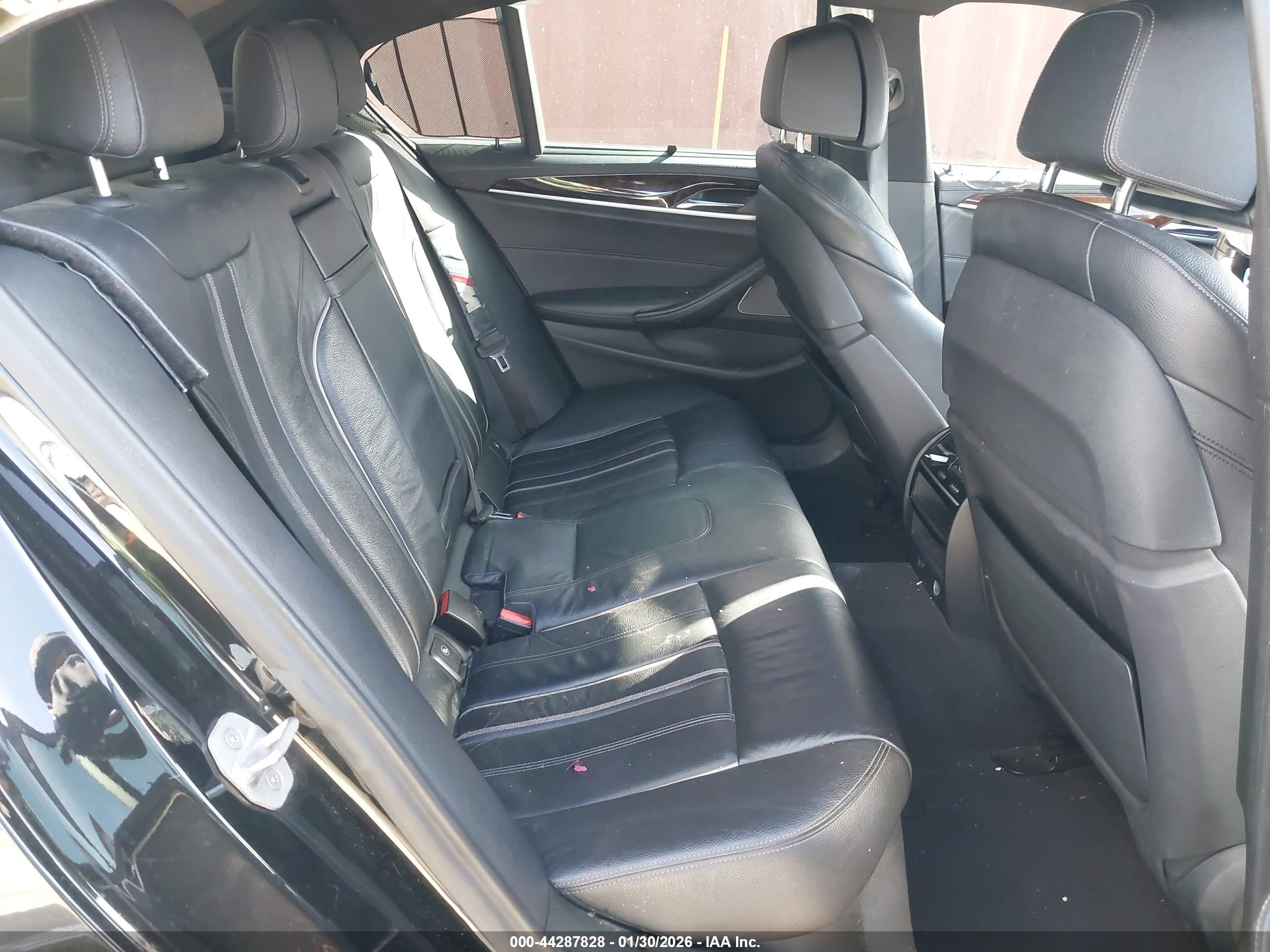 BMW 540I image 8