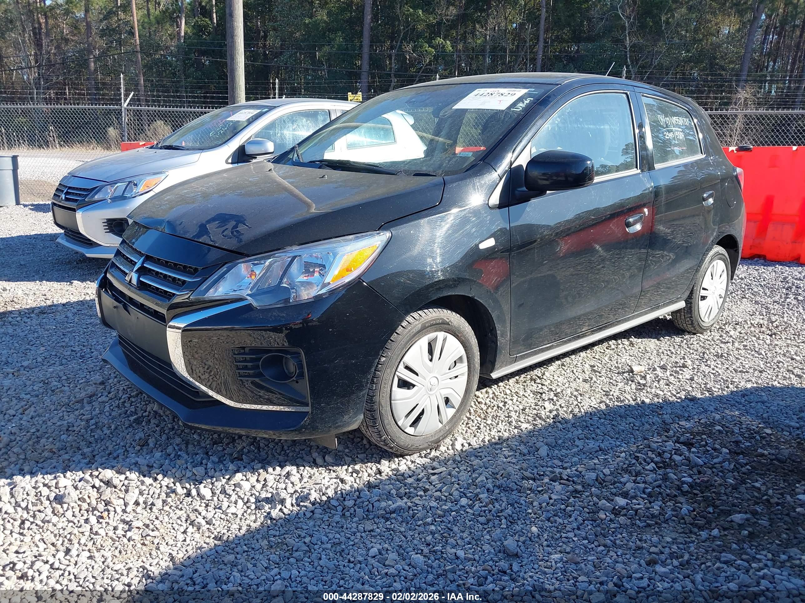 MITSUBISHI MIRAGE image 2