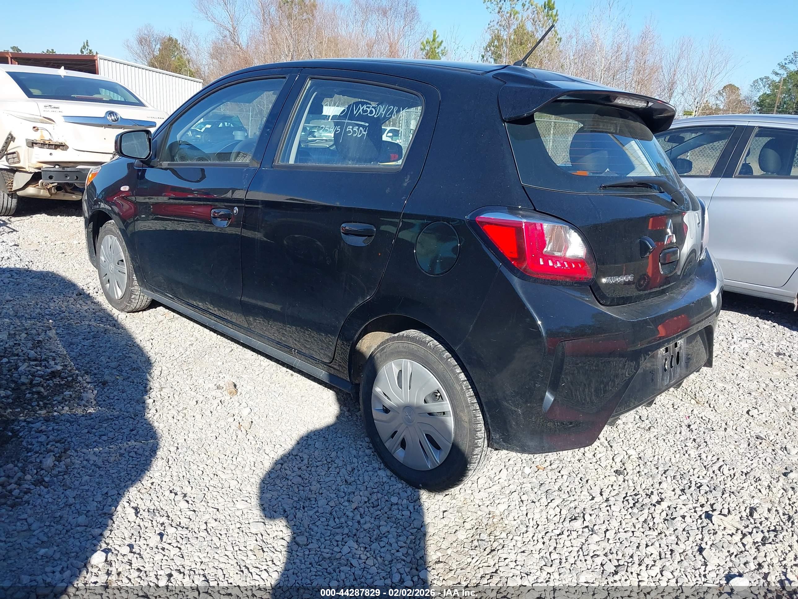 MITSUBISHI MIRAGE image 3