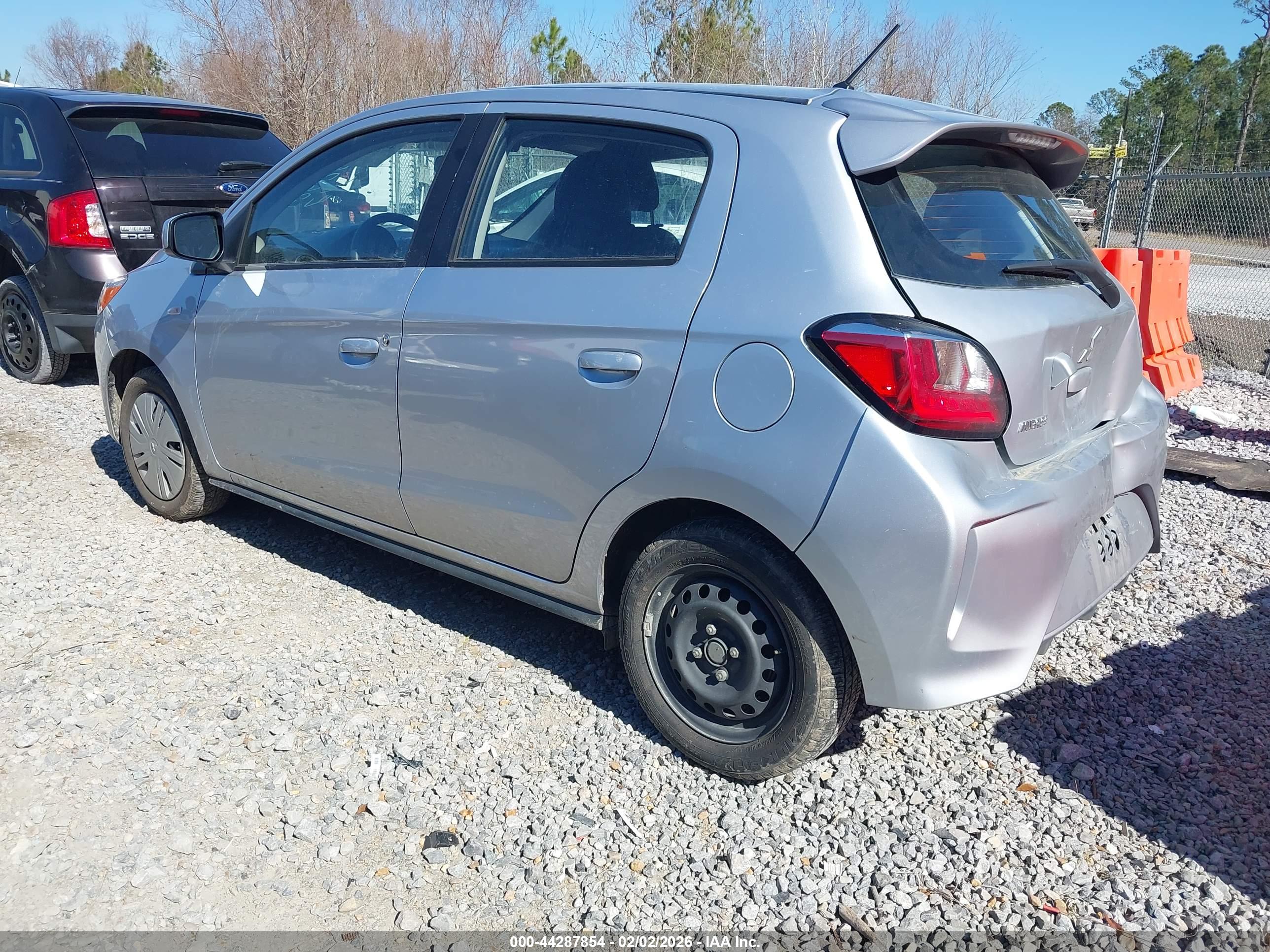 MITSUBISHI MIRAGE image 3