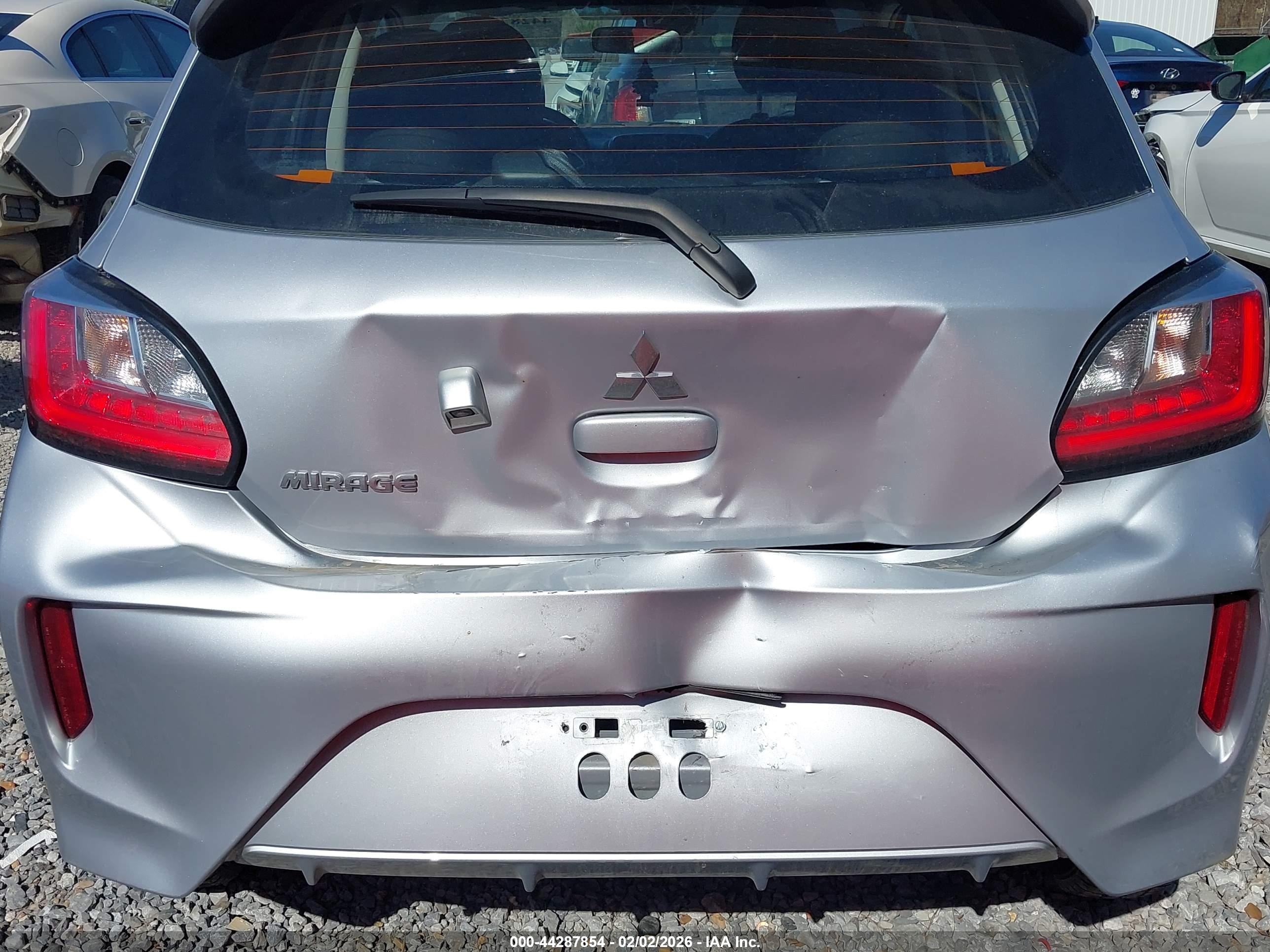 MITSUBISHI MIRAGE image 6