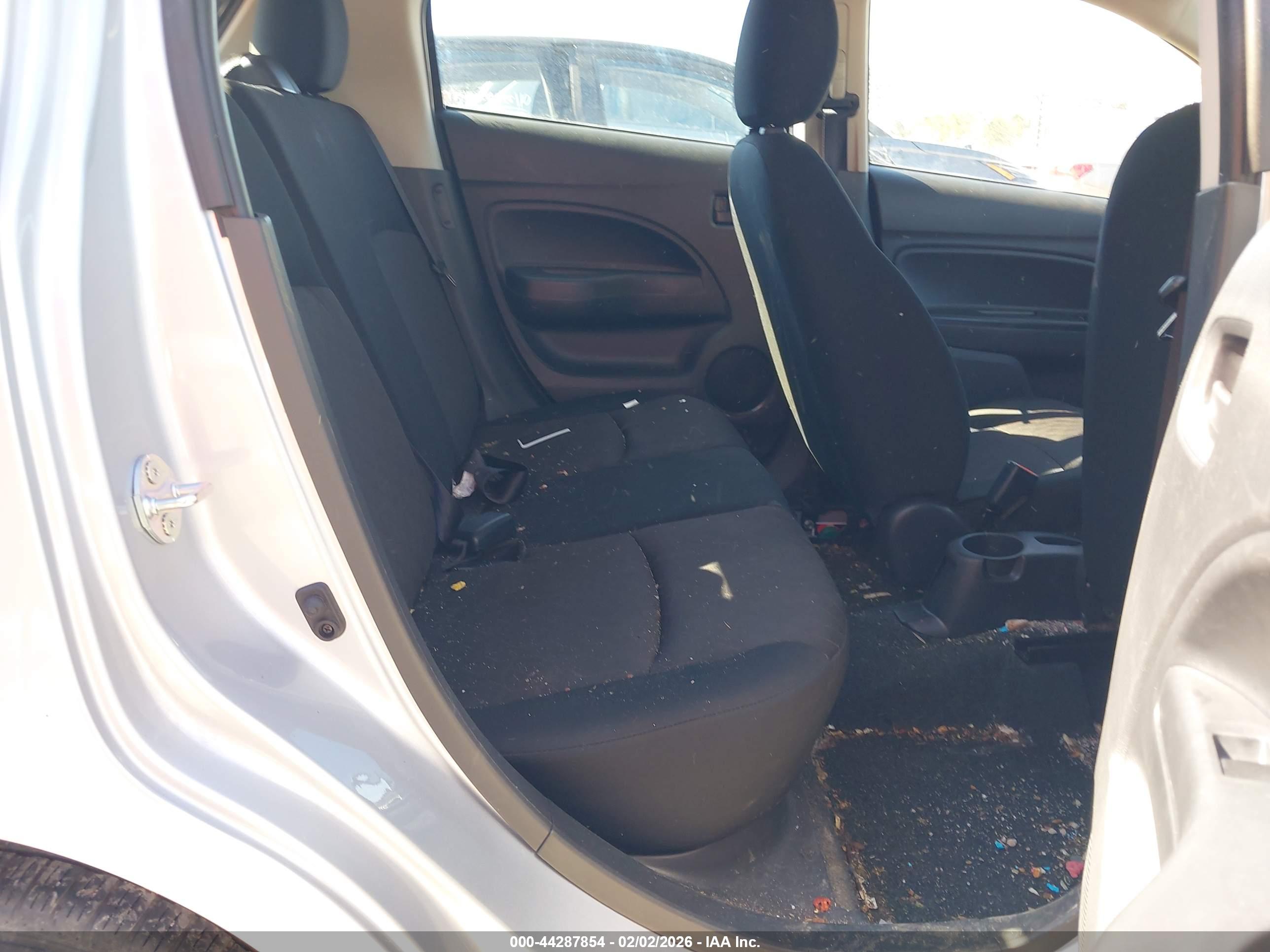 MITSUBISHI MIRAGE image 8