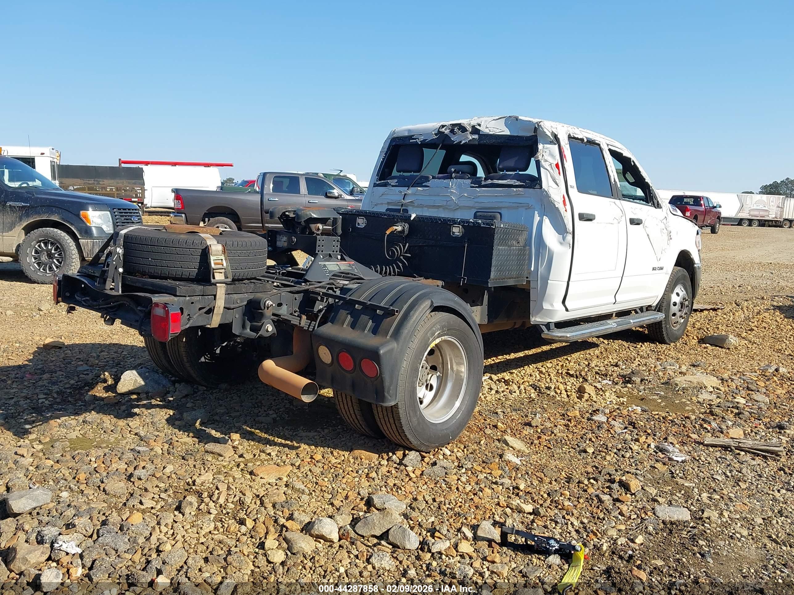 RAM 3500 image 4