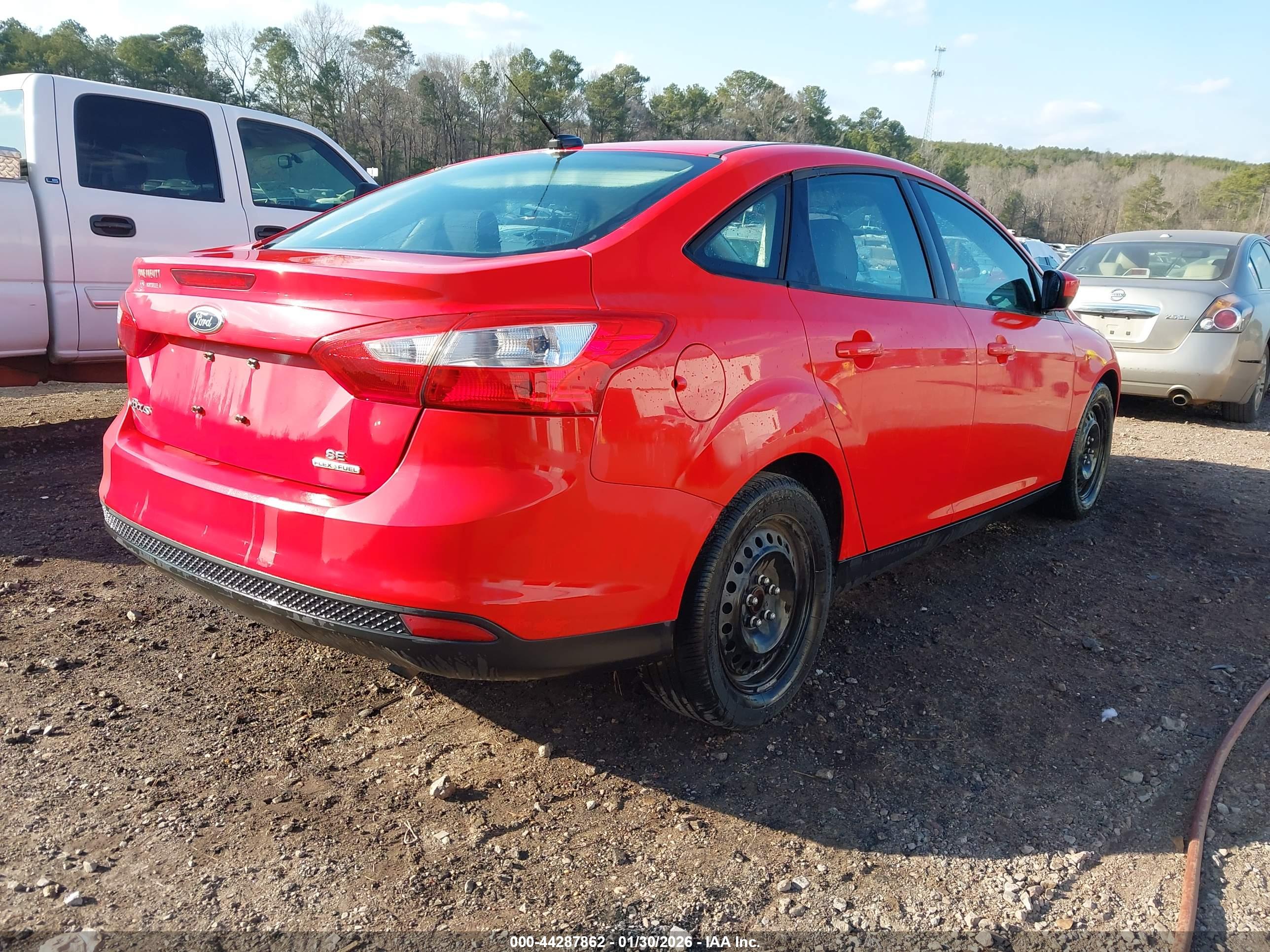 FORD FOCUS image 4