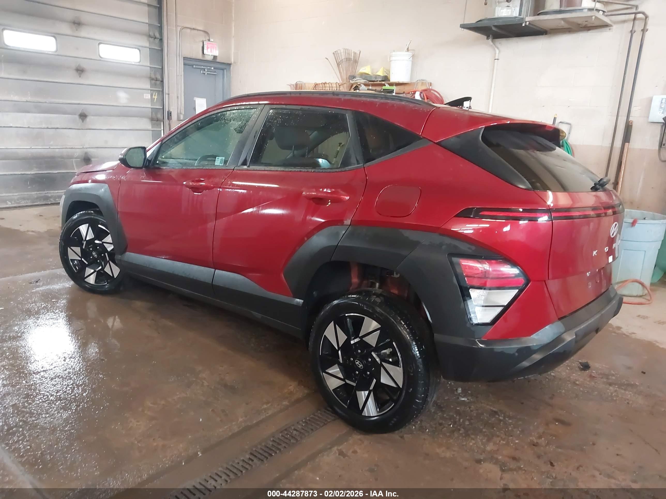 HYUNDAI KONA image 3