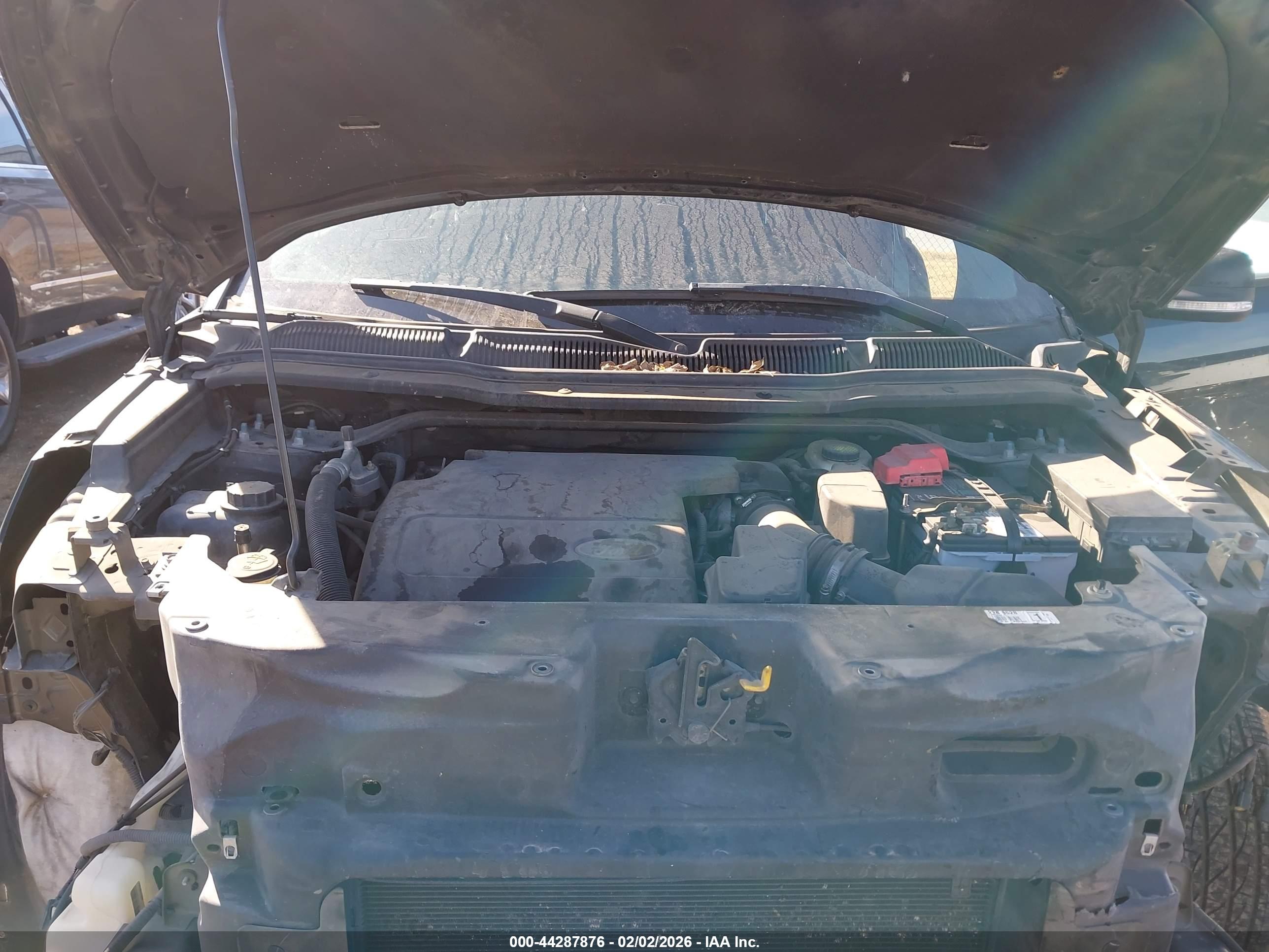 FORD EXPLORER image 10
