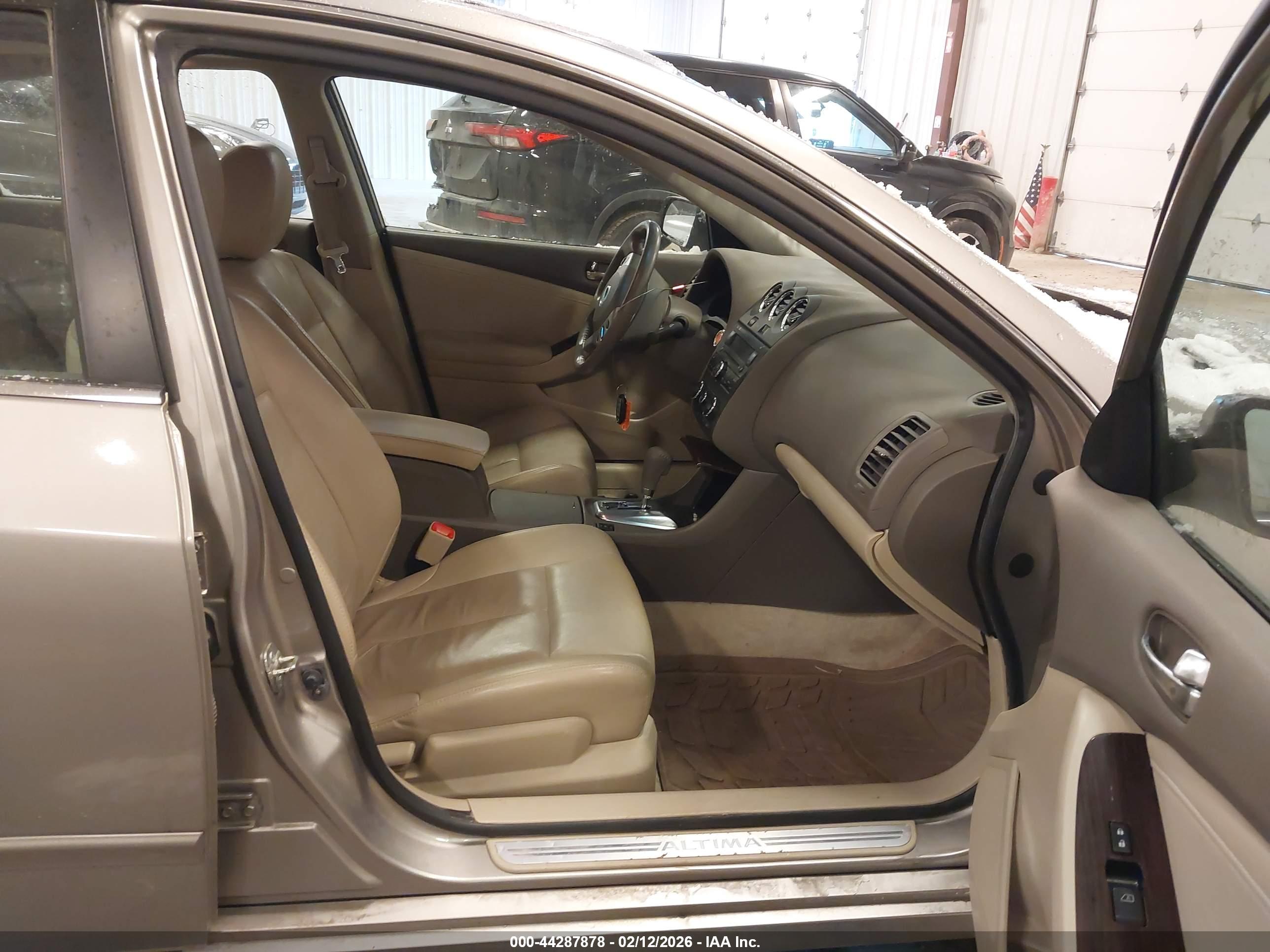 NISSAN ALTIMA image 5