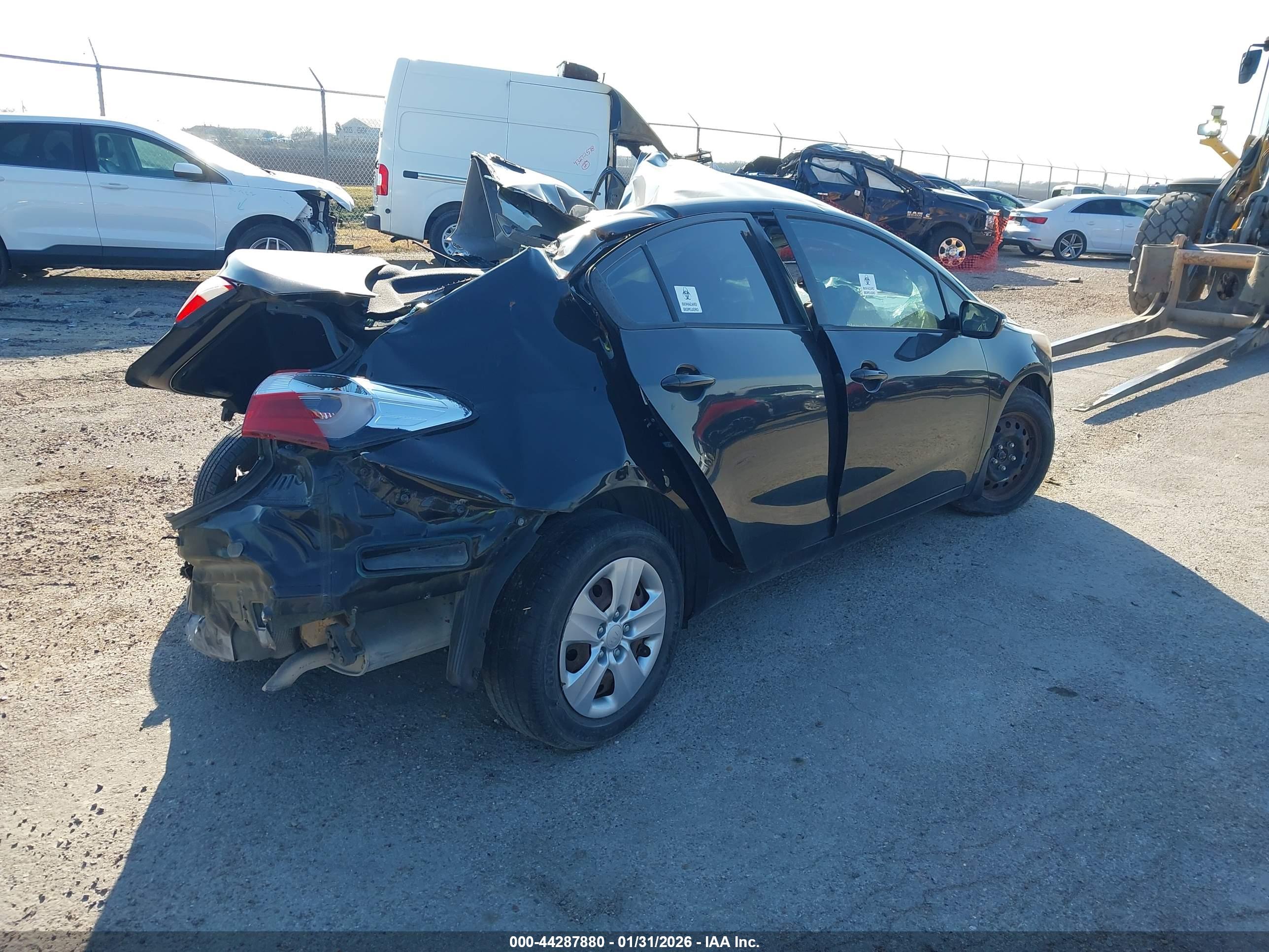 KIA FORTE image 4