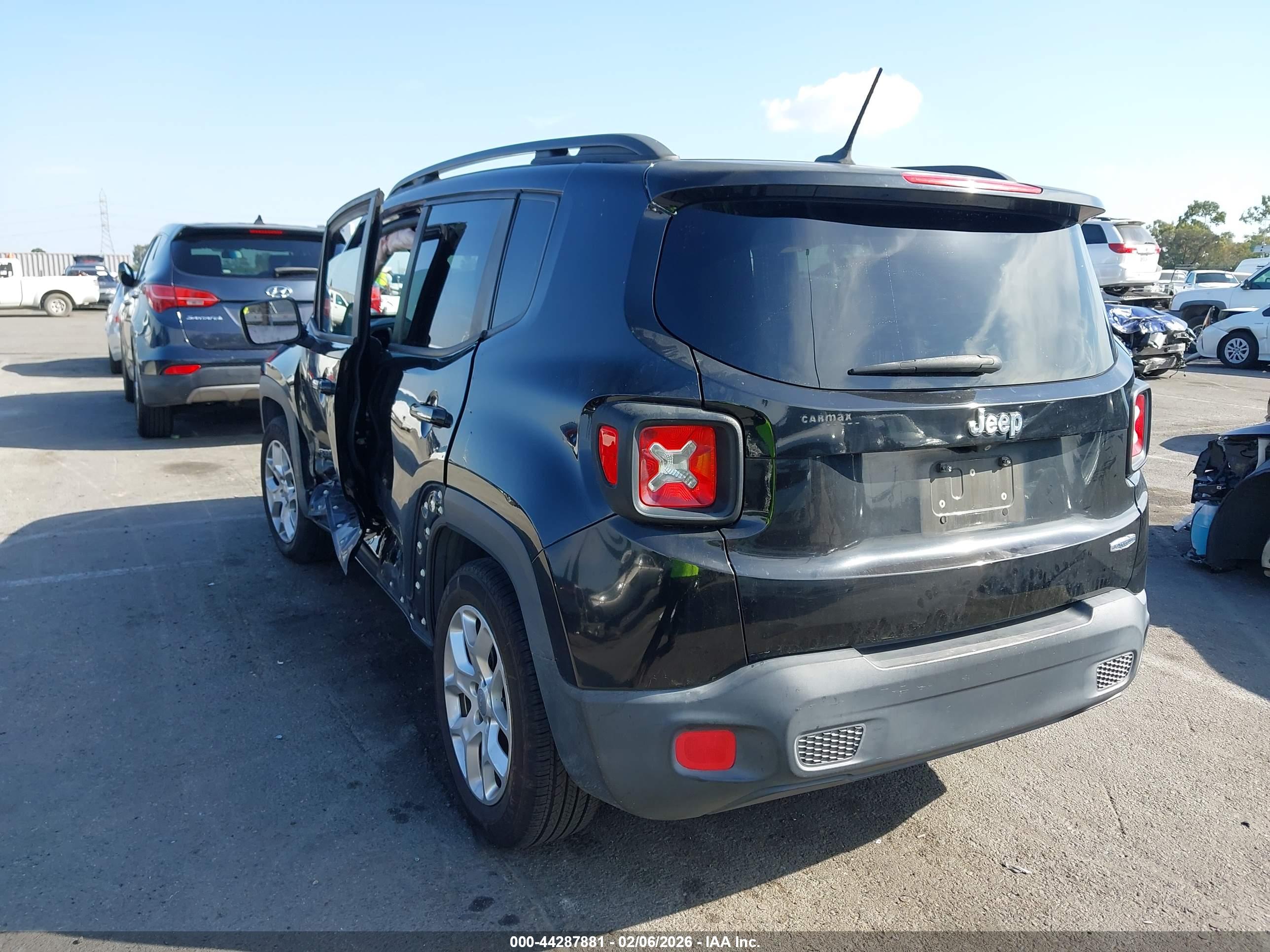 JEEP RENEGADE image 3
