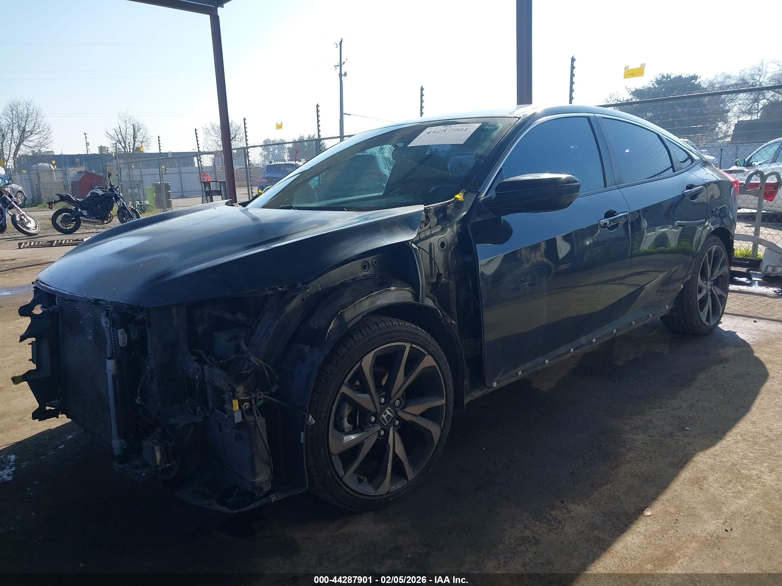 HONDA CIVIC image 2